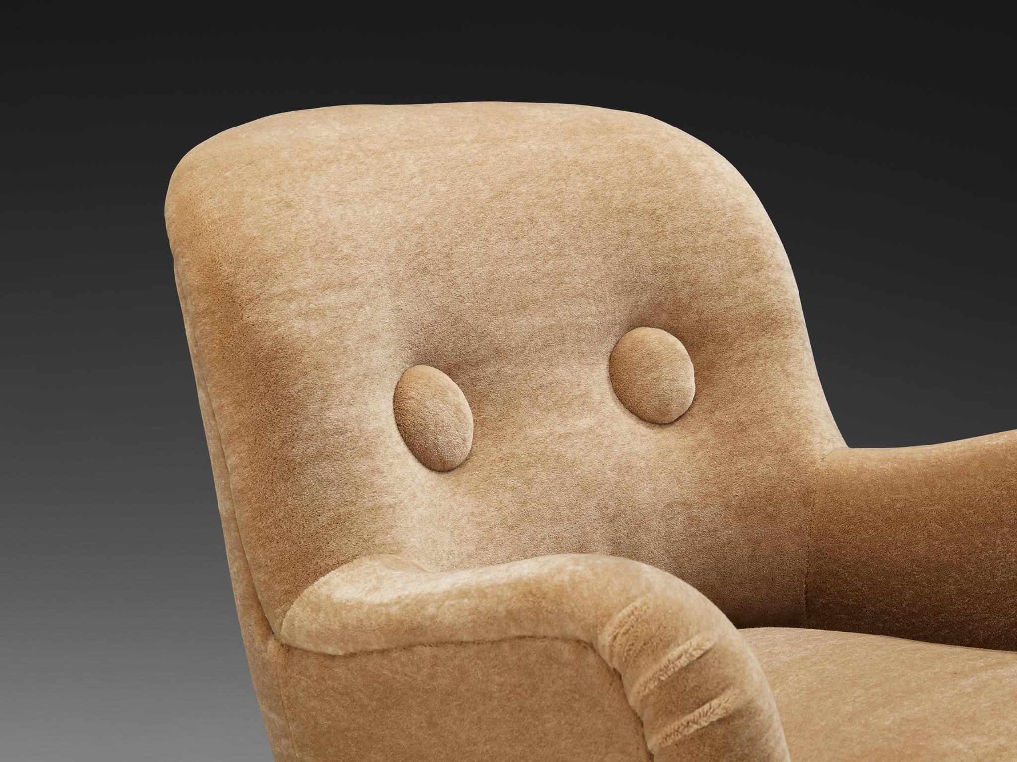 Berga Mobler Lounge Chairs in Beige Teddy For Sale 1