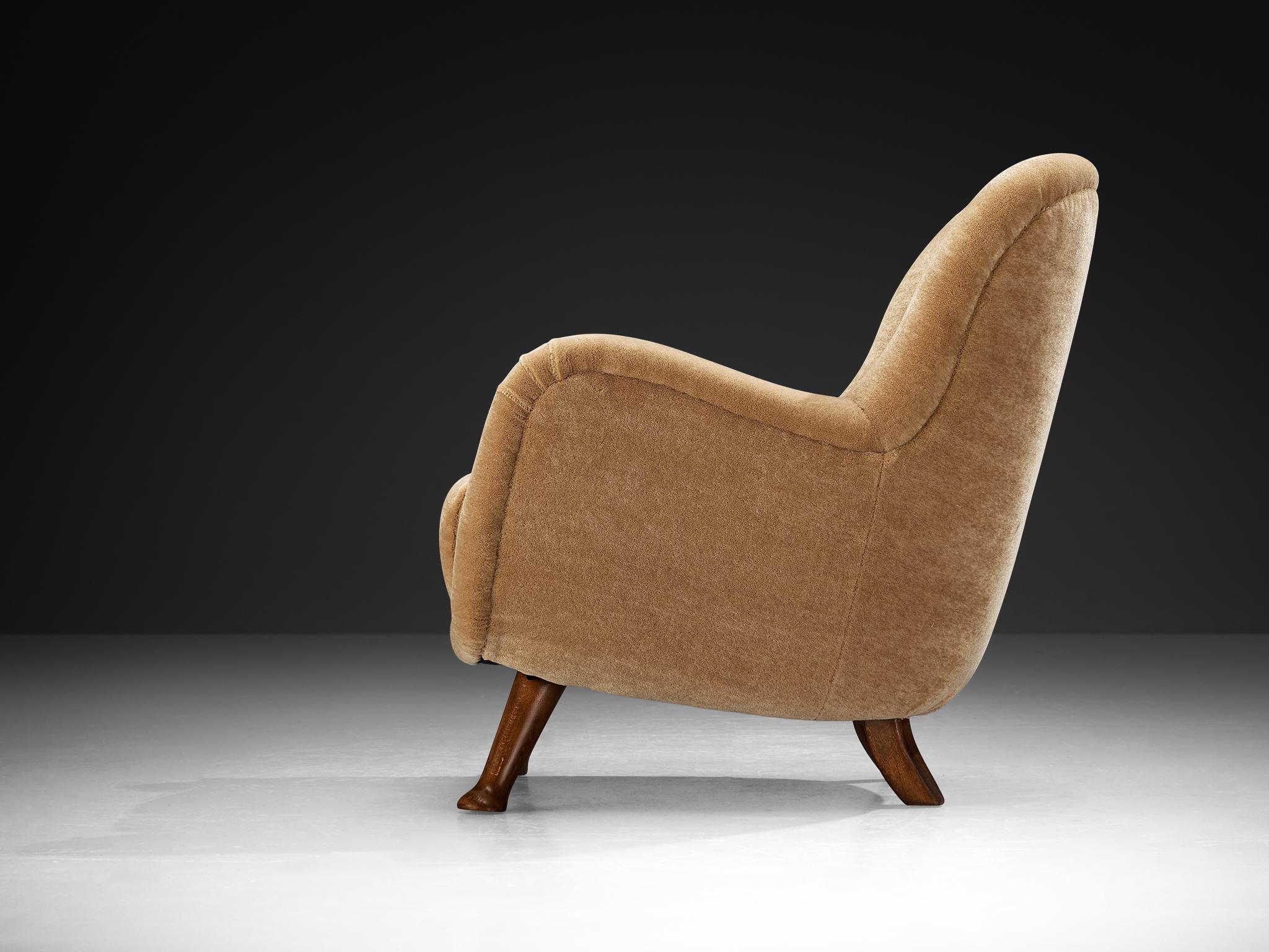 Berga Mobler Lounge Chairs in Beige Teddy For Sale 2