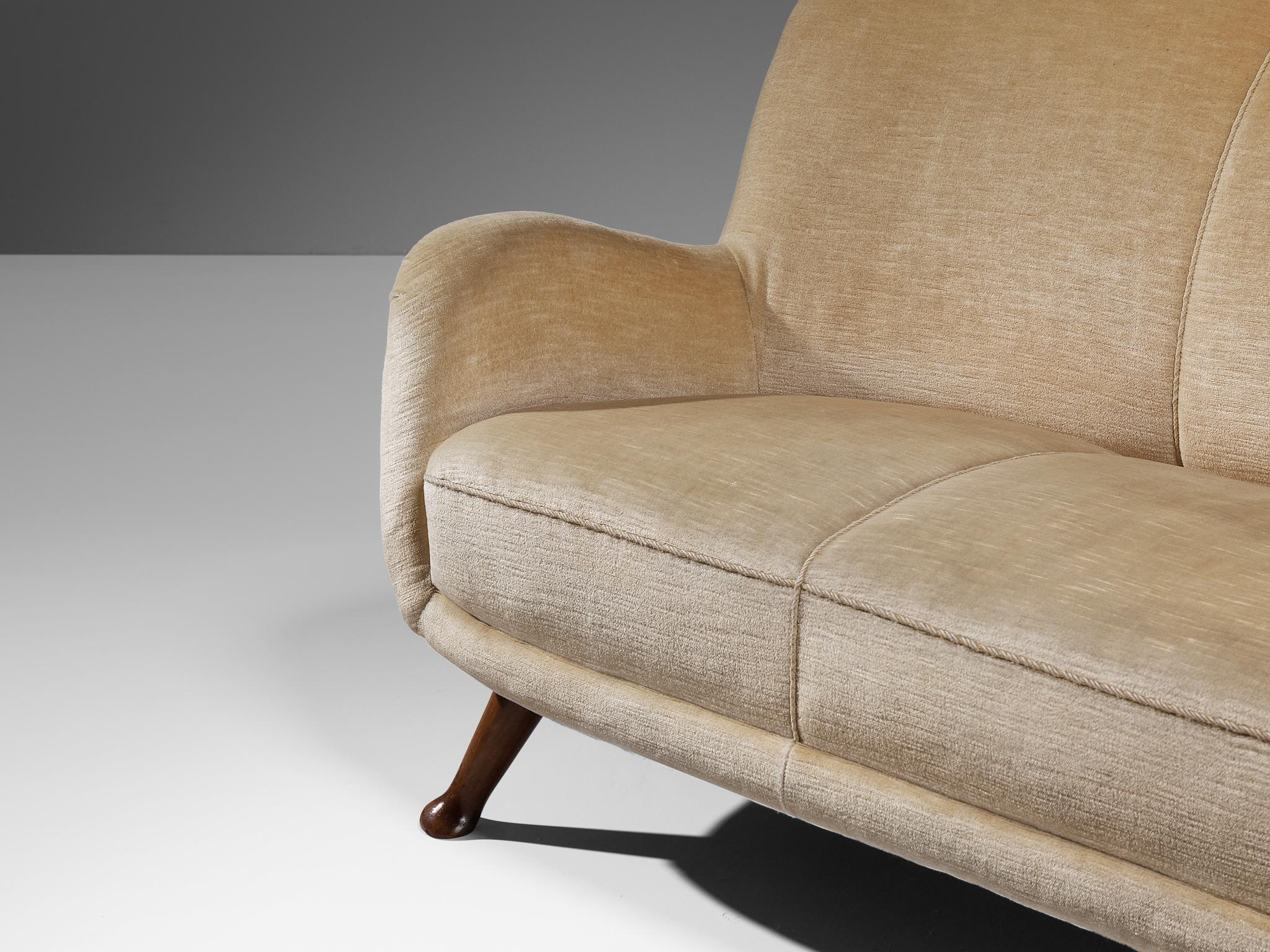 Scandinavian Modern Berga Mobler Sofa in Beige Wool Upholstery  For Sale