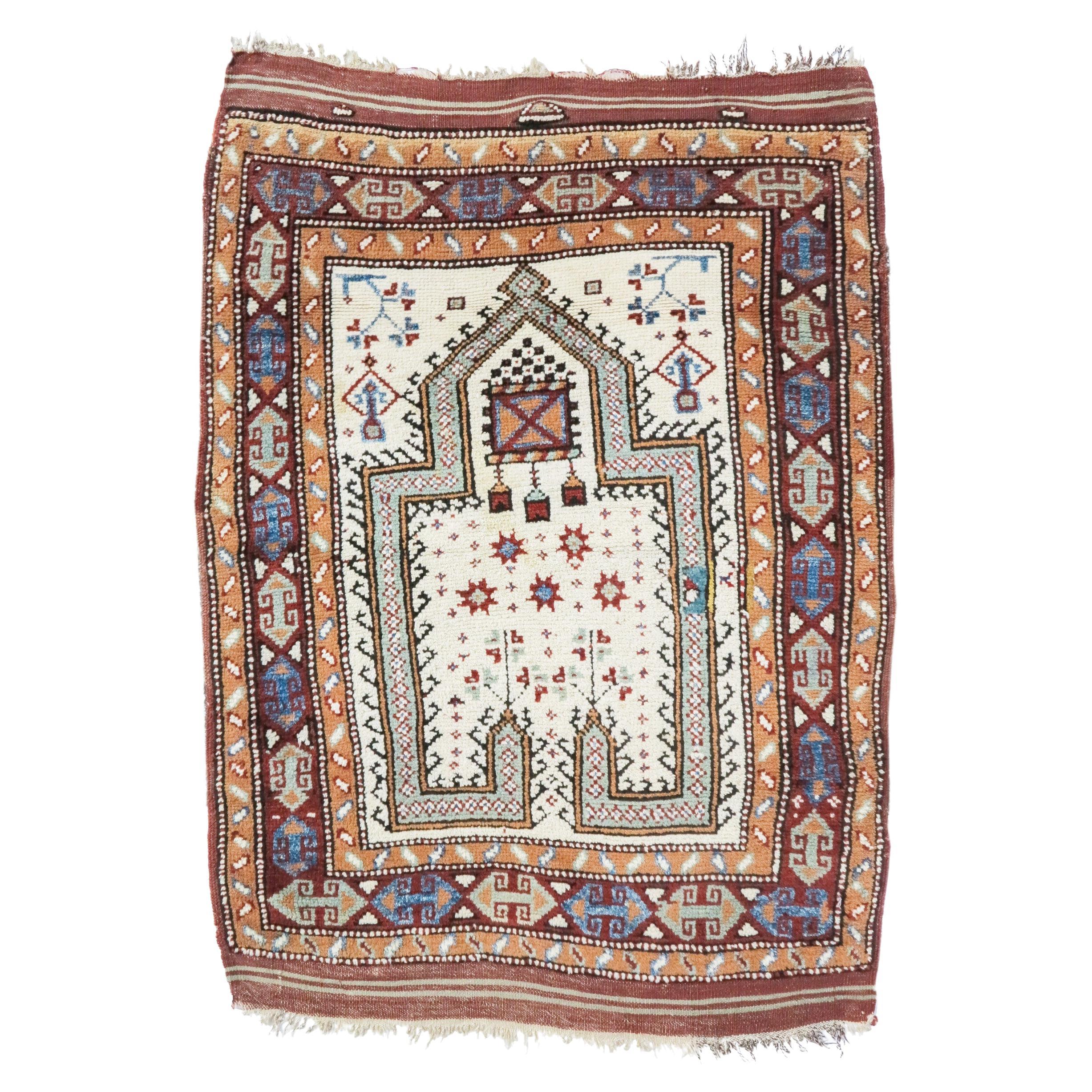 Bergama Prayer Rug, Late 19th Century