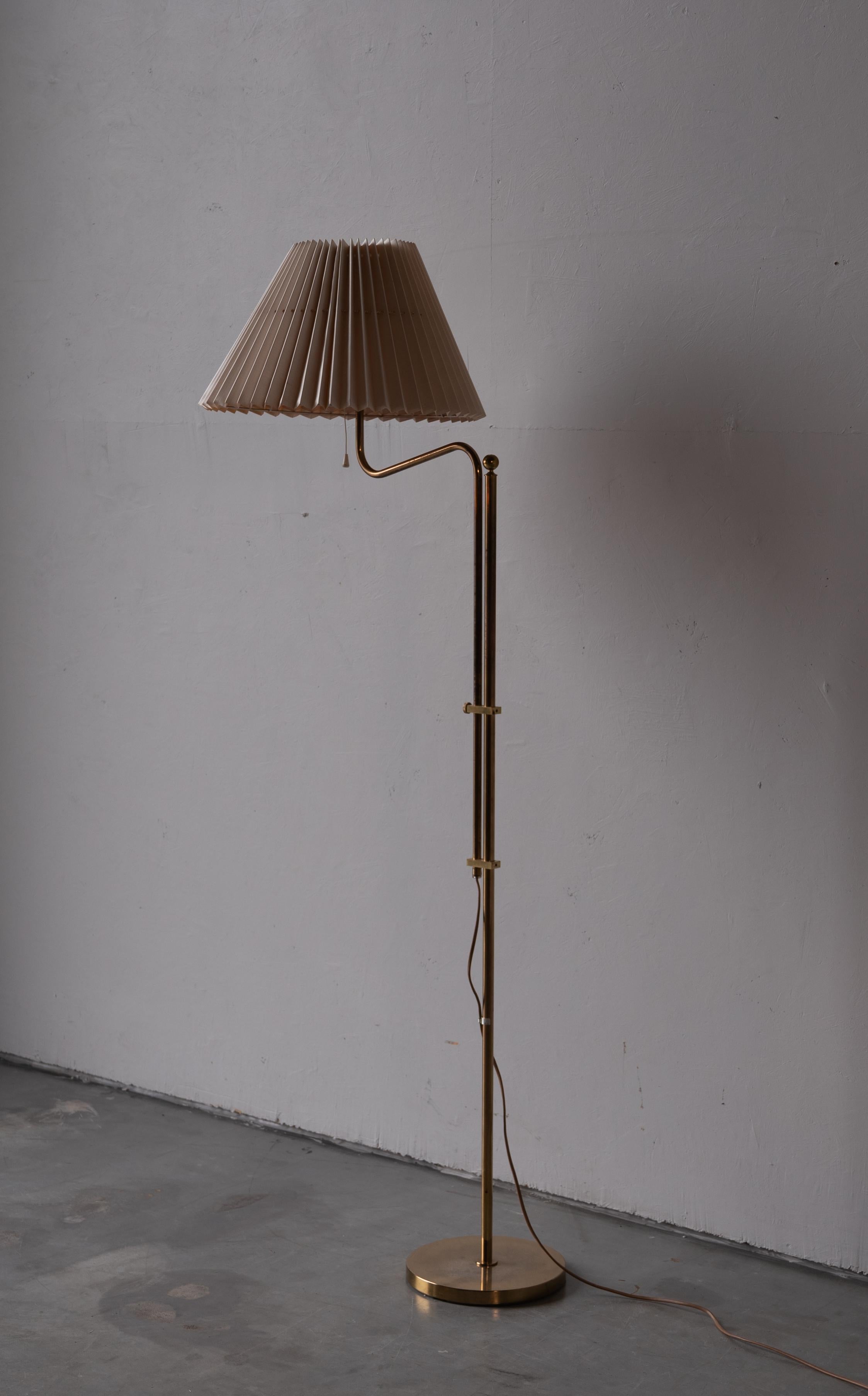 Mid-Century Modern Bergboms, Adjustable Floor Lamp, Brass, Papershade, Sweden, 1970s