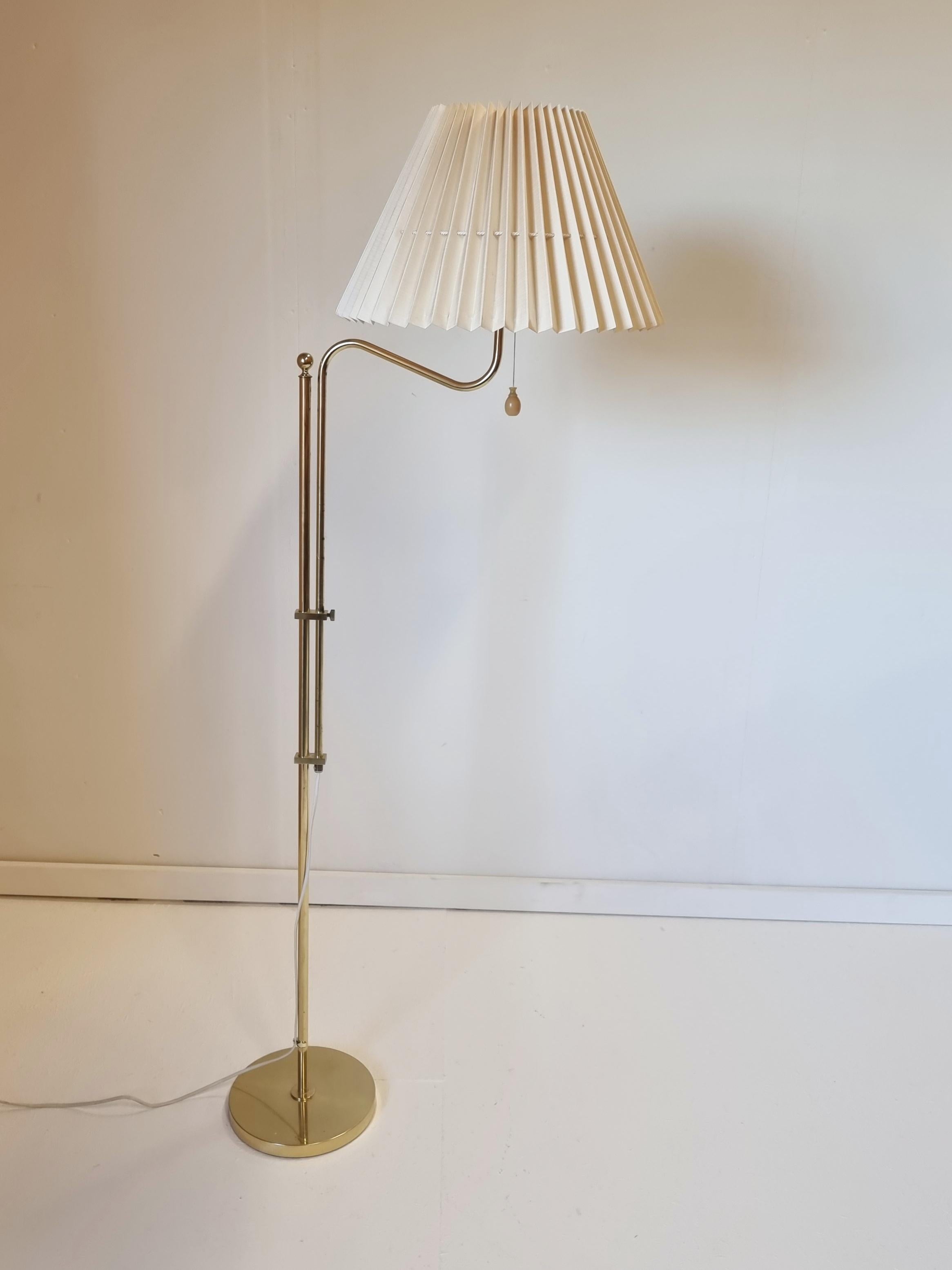 Brass Bergboms, Adjustable Floor Lamp G-132 in brass, Scandinavian / Midcentury Modern For Sale