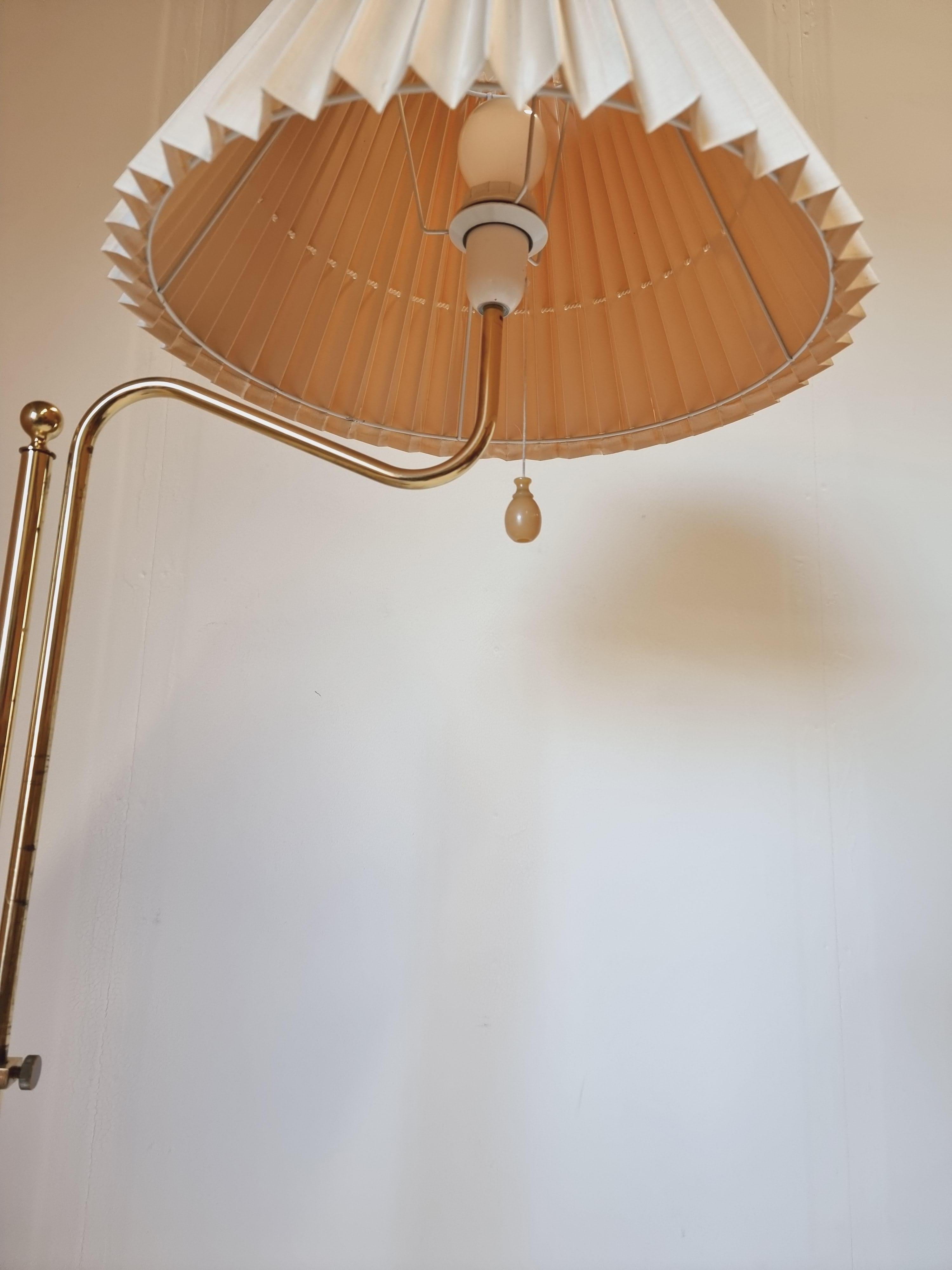 Bergboms, Adjustable Floor Lamp G-132 in brass, Scandinavian / Midcentury Modern For Sale 2