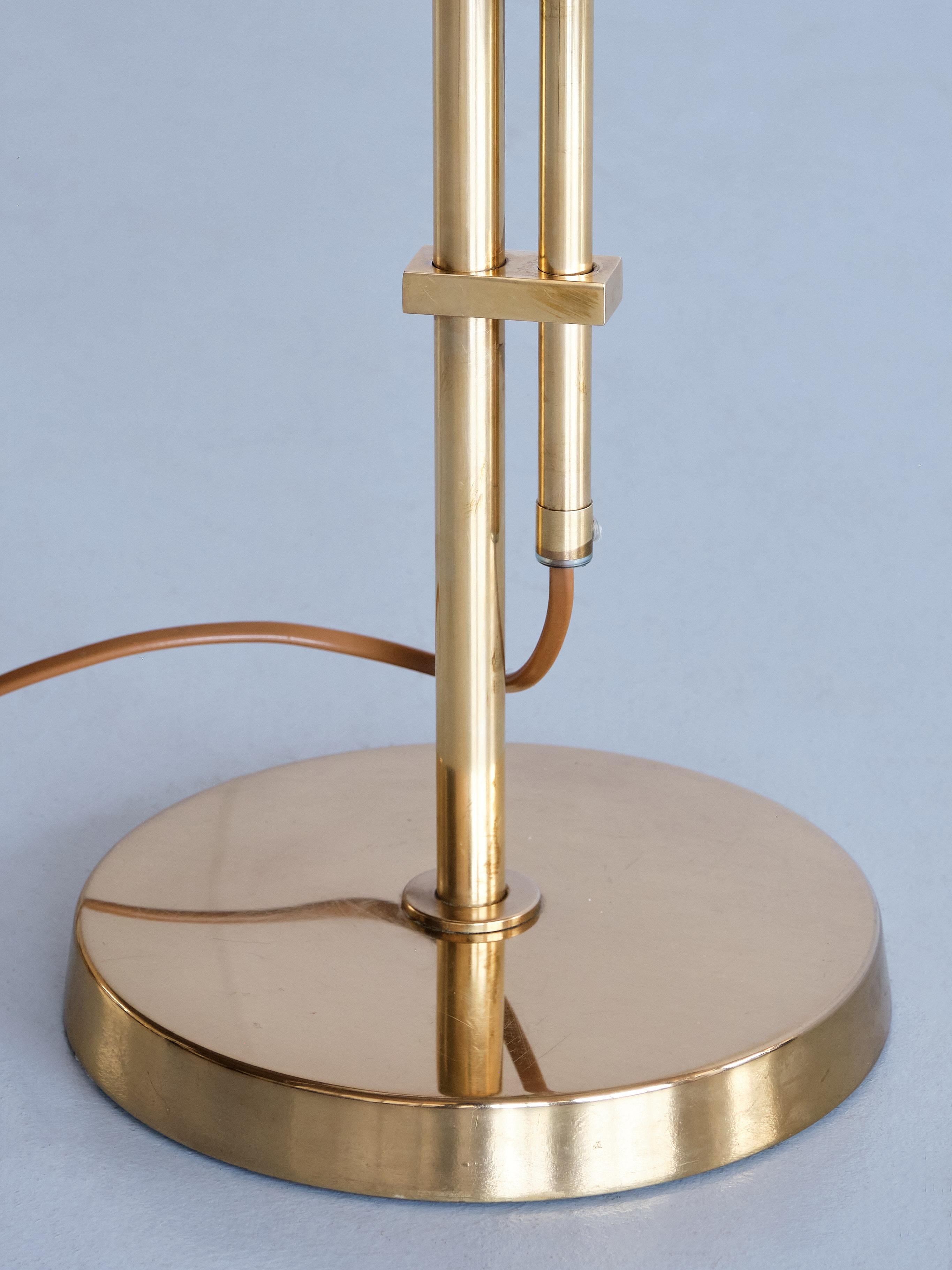 Bergboms B-131 Height Adjustable Table Lamp in Brass, Sweden, 1950s For Sale 2
