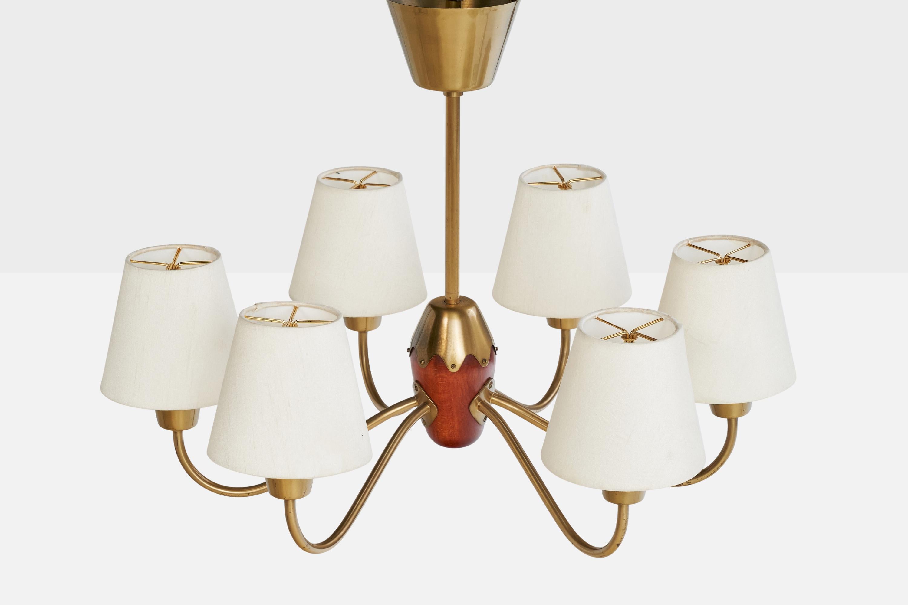 Suédois Lustre Bergboms, laiton, hêtre, tissu, Suède, années 1940 en vente