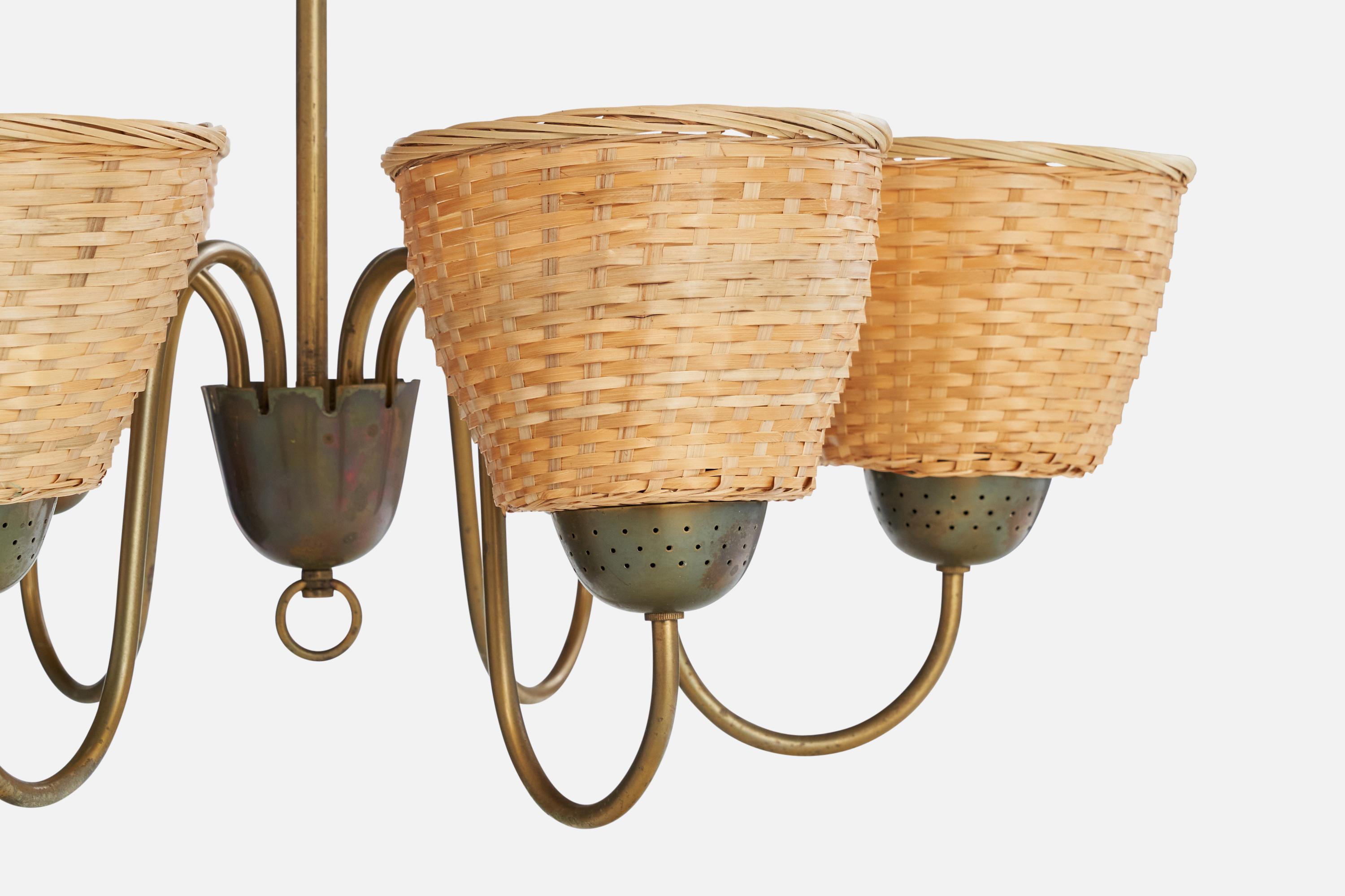 Milieu du XXe siècle Bergboms, Chandelier, Laiton. Rattan, Suède, années 1940 en vente
