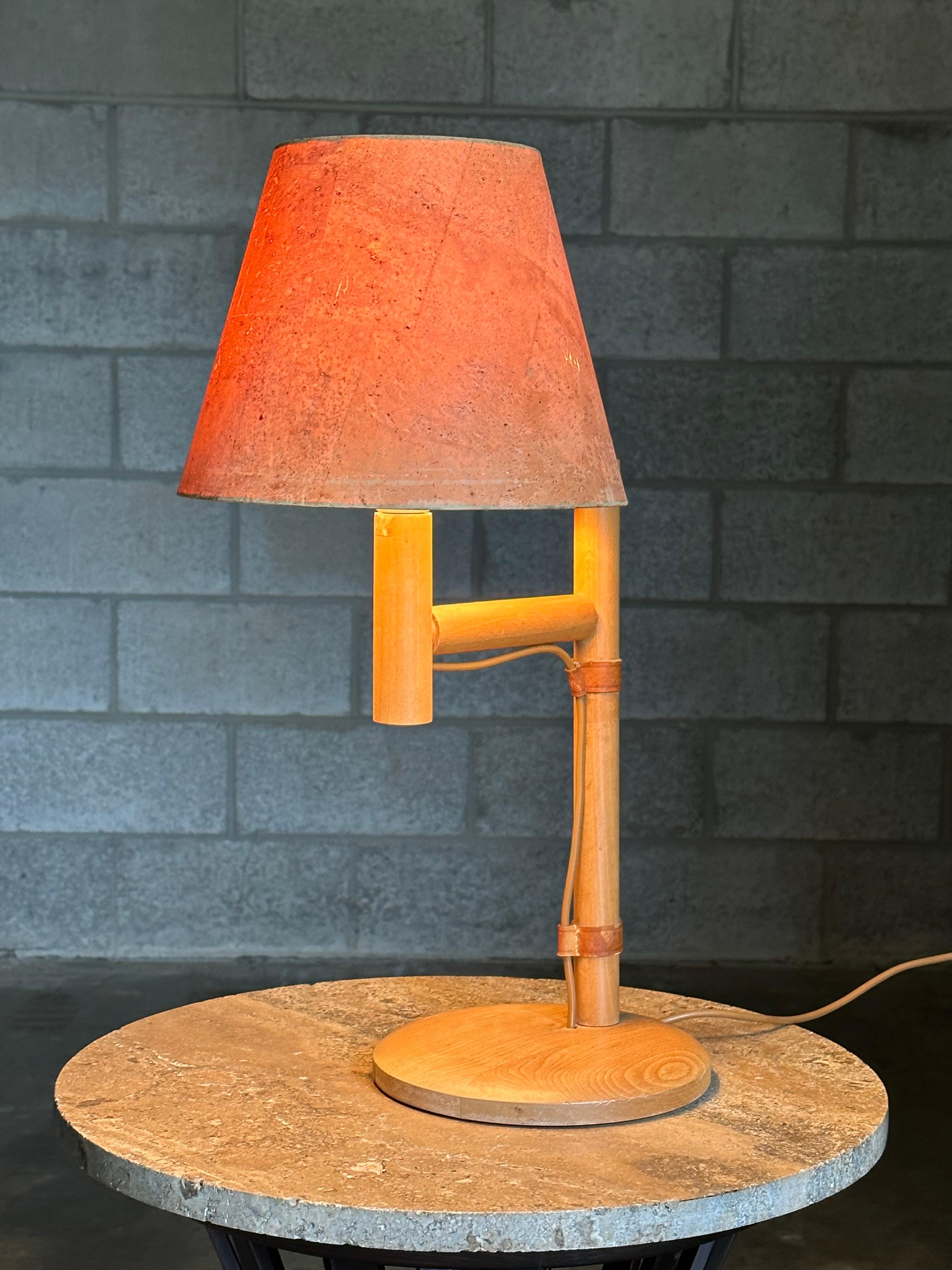 Cuir Lampe de bureau organique Bergboms avec abat-jour en liège, Suède en vente