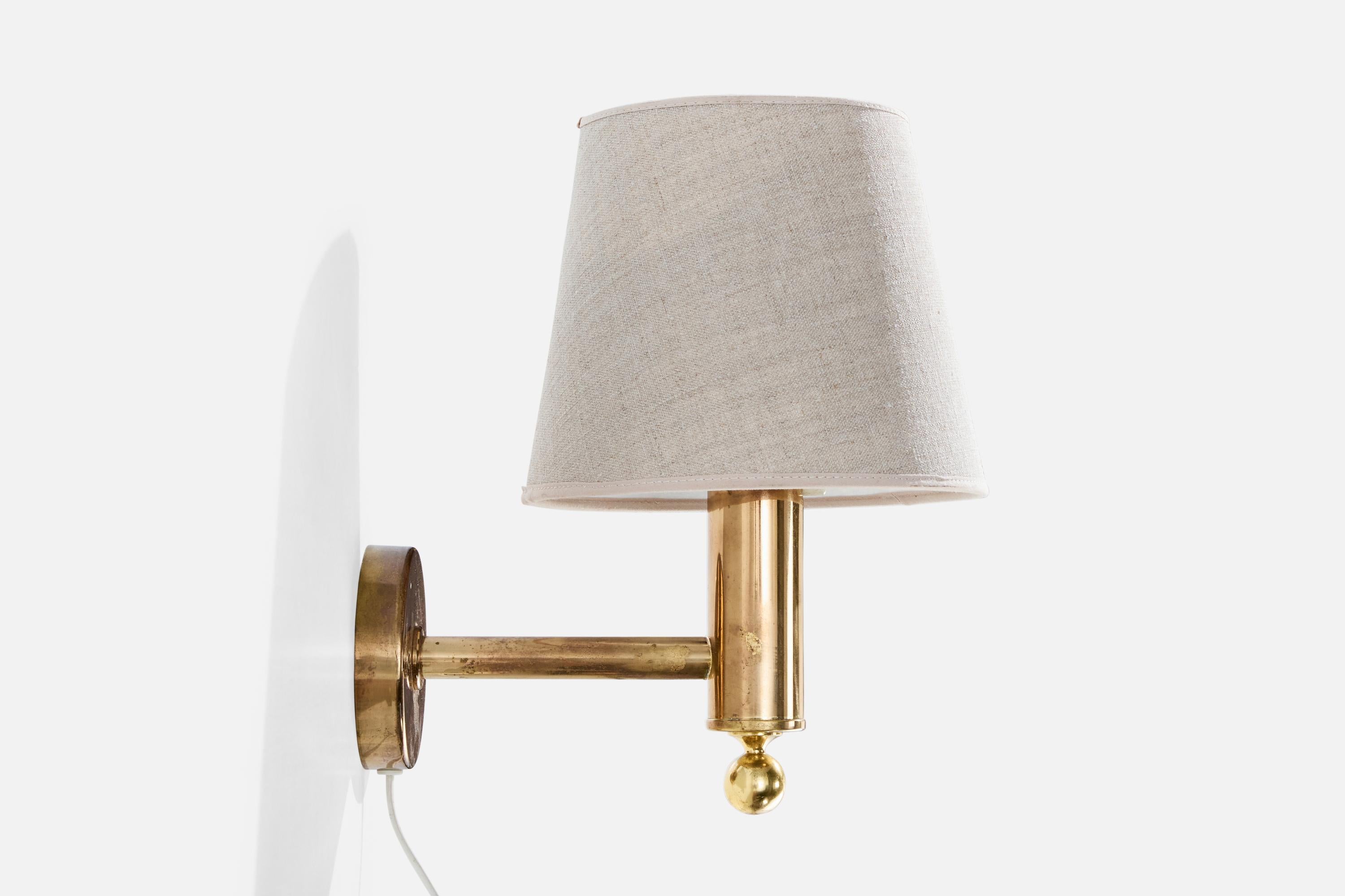 Mid-Century Modern Bergboms, Wall Light, Brass, Fabric, Sweden, 1970s For Sale