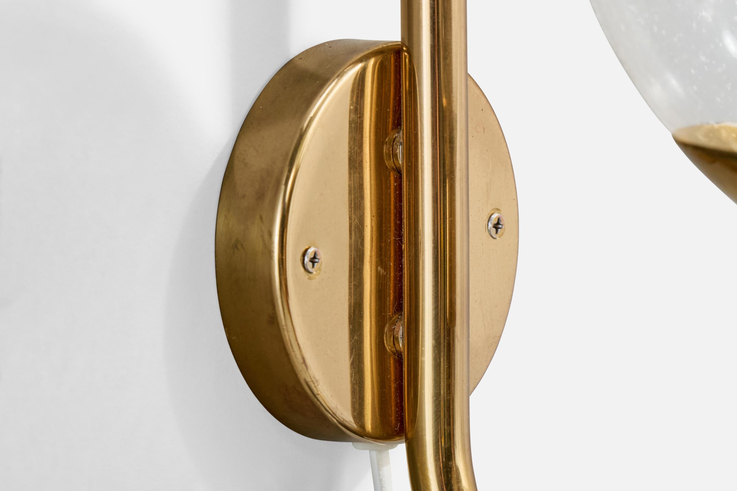 Bergboms, Wall Light, Brass, Glass, Sweden, 1960s In Good Condition For Sale In High Point, NC