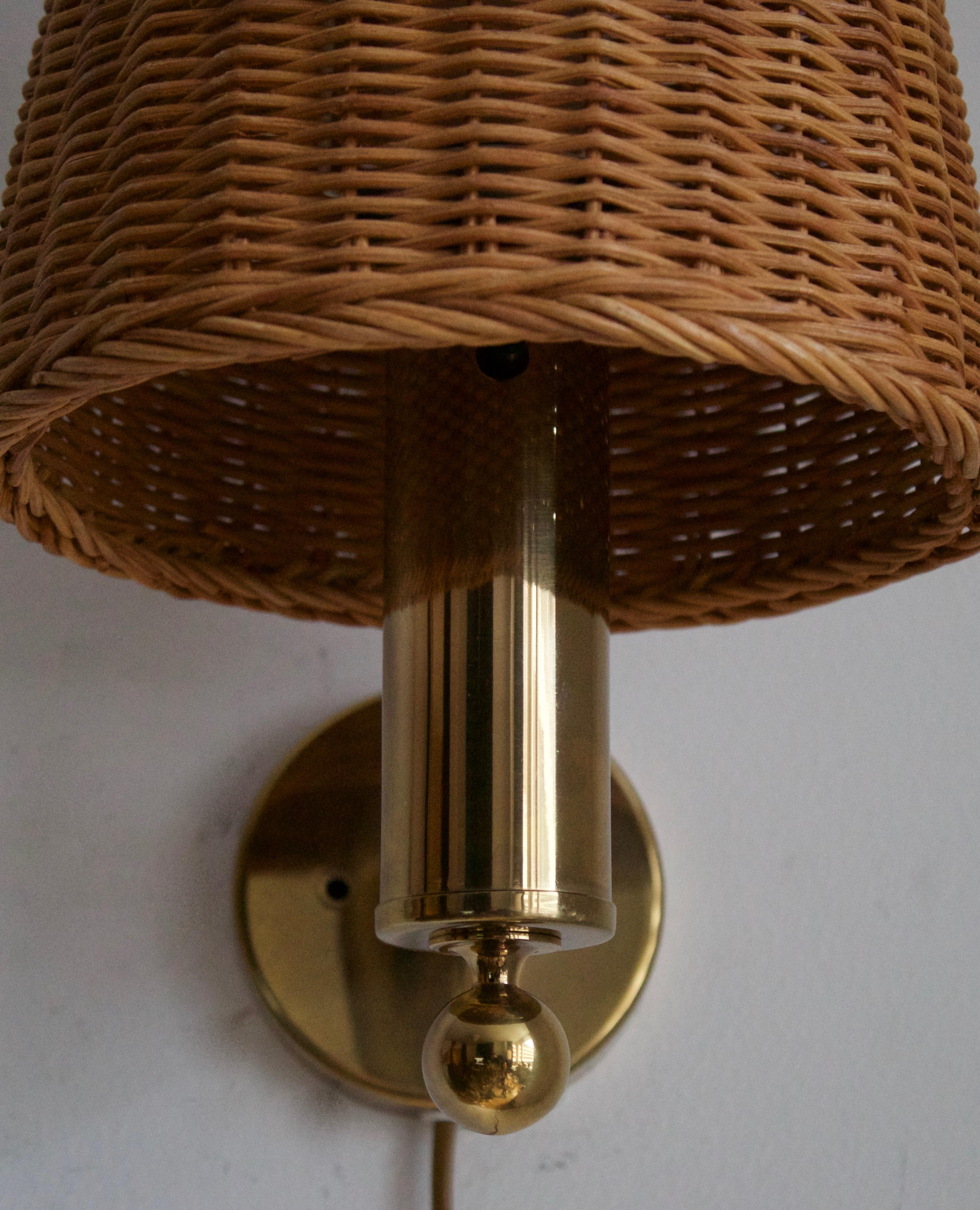 Bergboms, Wall Light, Brass, Rattan, Sweden, 1970s In Good Condition In High Point, NC