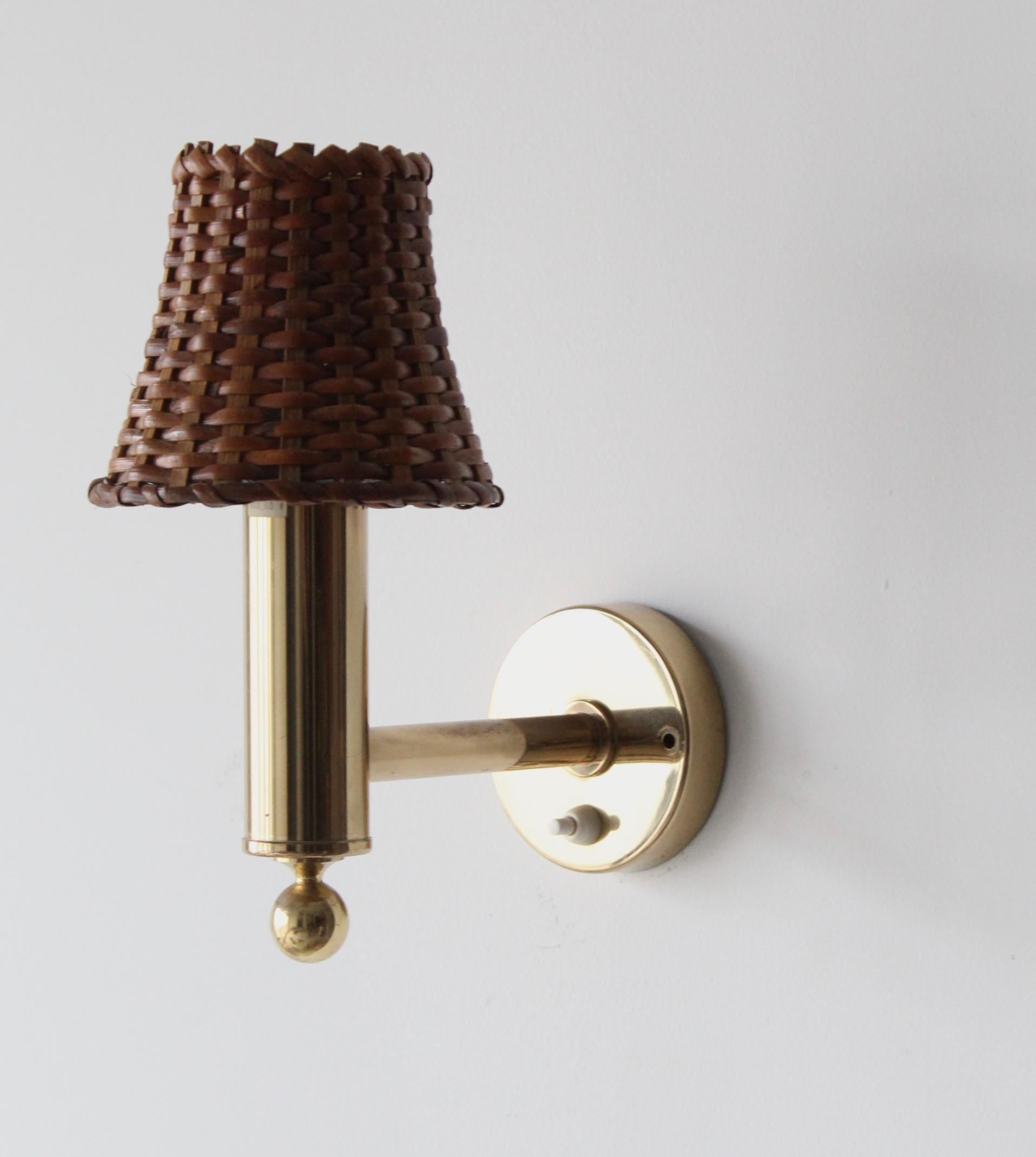 Bergboms, Wall Light, Brass, Rattan, Sweden, 1970s In Good Condition In High Point, NC