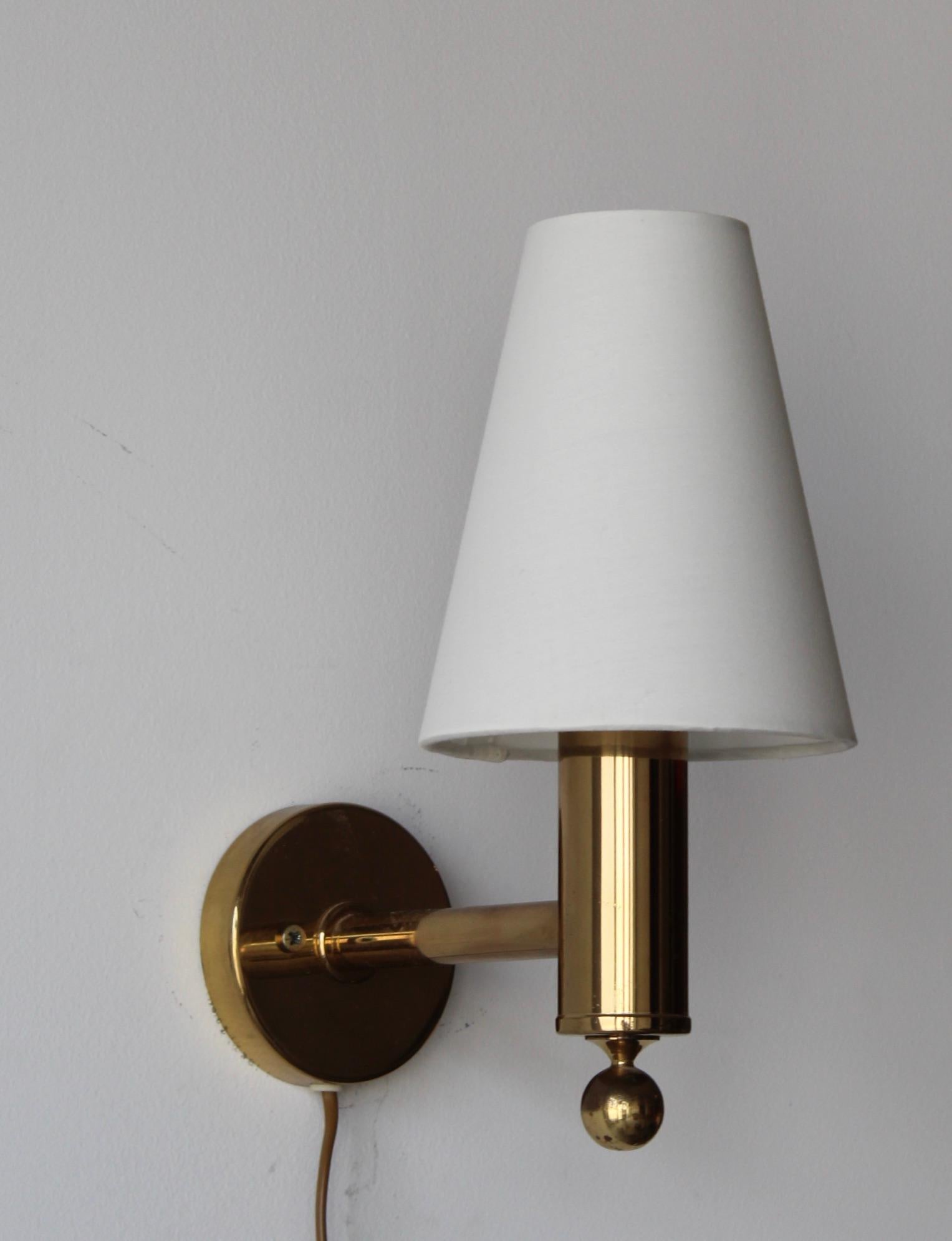 Bergboms, Wall Lights, Brass, Fabric, Sweden, 1970s In Good Condition In High Point, NC