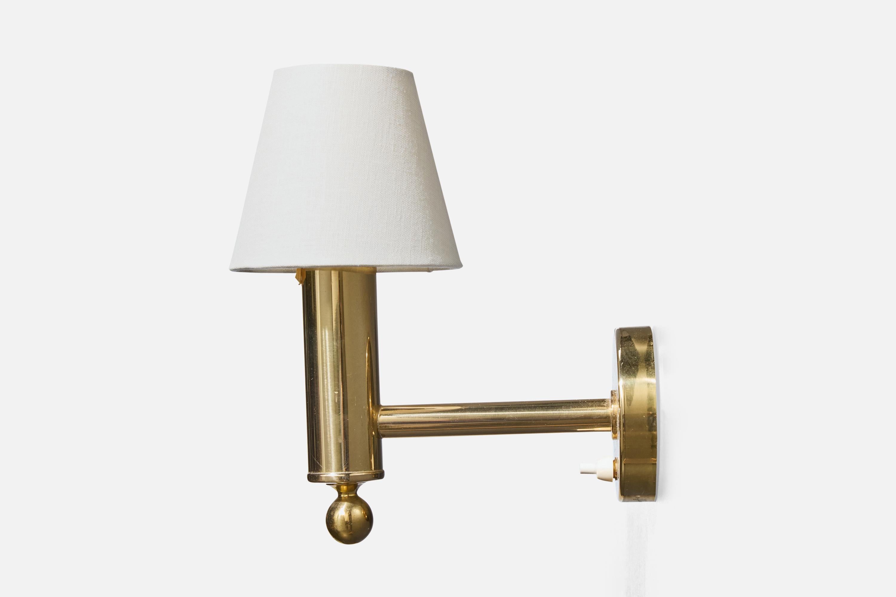 Bergboms, Luci da parete, Ottone, Tessuto, Svezia, anni '1970 In condizioni buone in vendita a High Point, NC