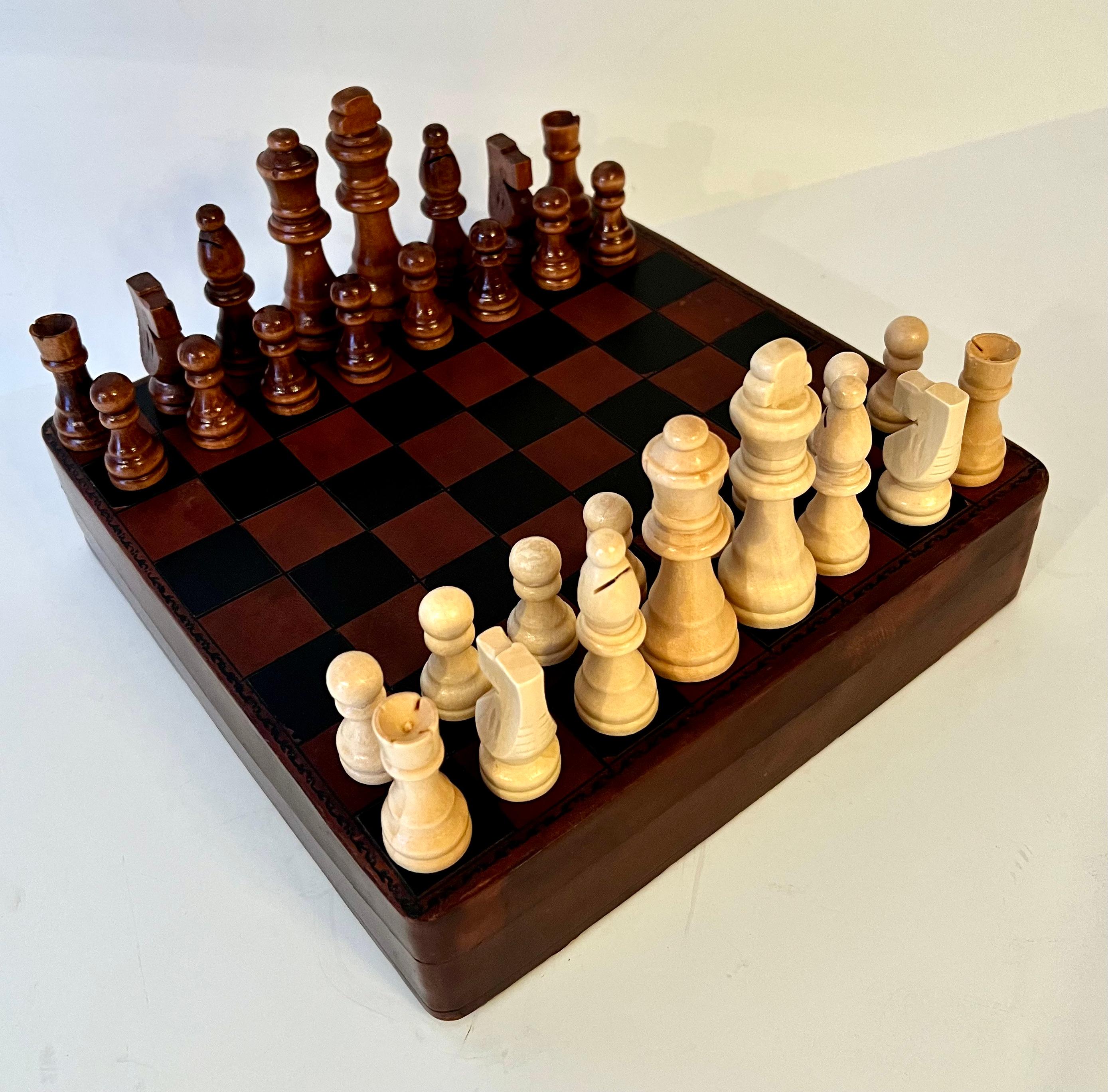 Bergdorf Goodman Italian Lidded Leather Chess Checker Board Box with Storage 4