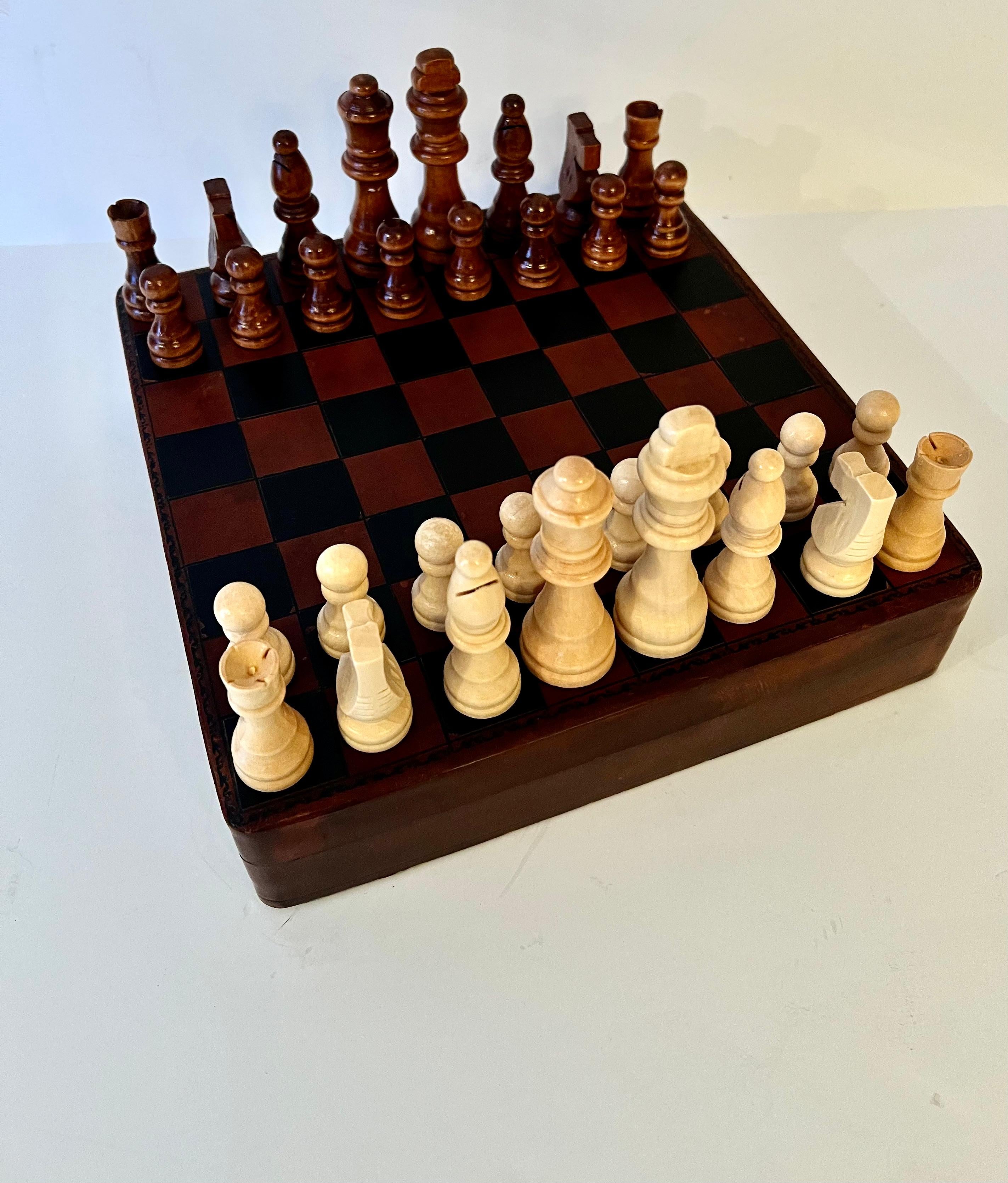 Bergdorf Goodman Italian Lidded Leather Chess Checker Board Box with Storage 6