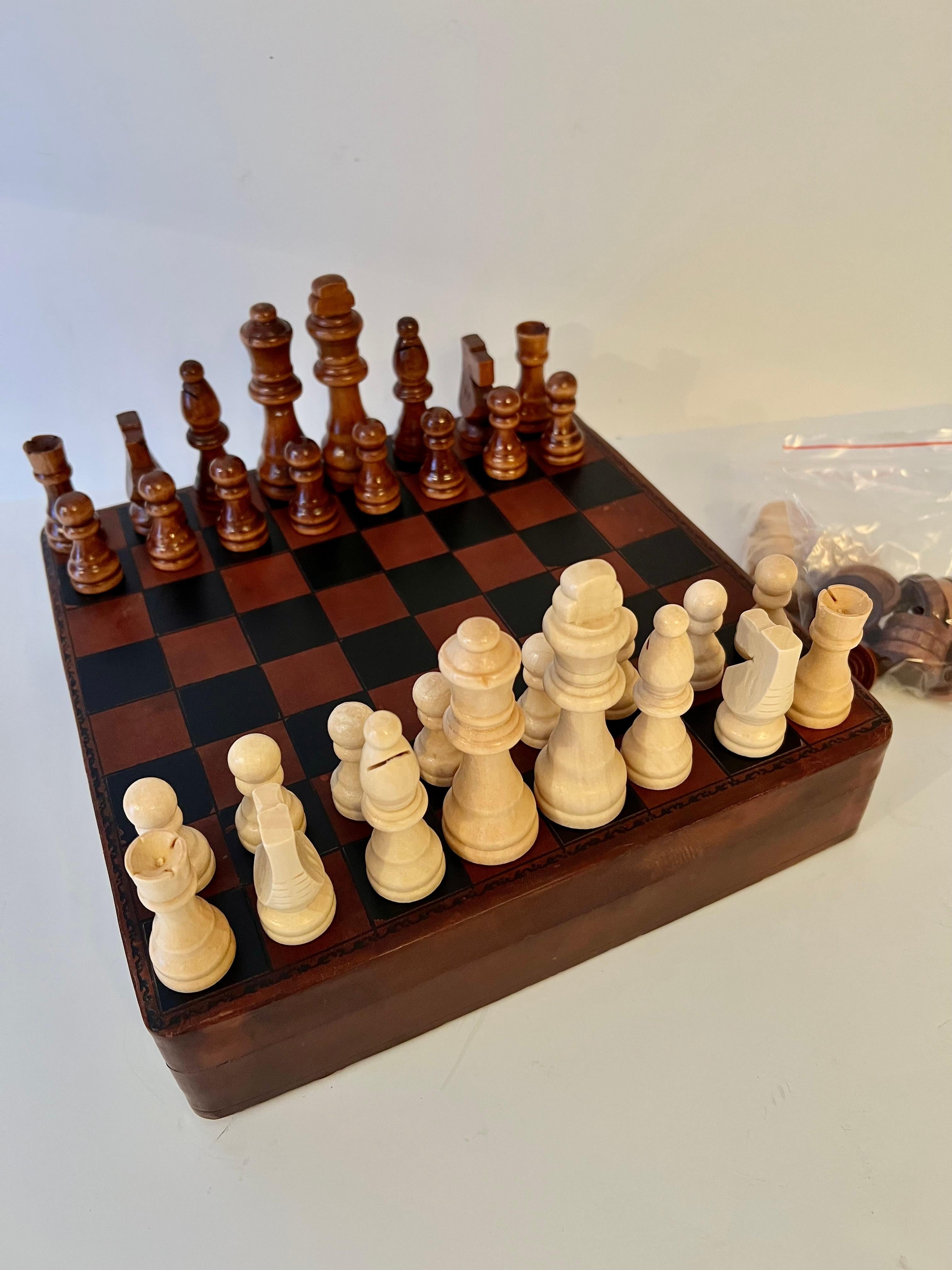 Bergdorf Goodman Italian Lidded Leather Chess Checker Board Box with Storage 8