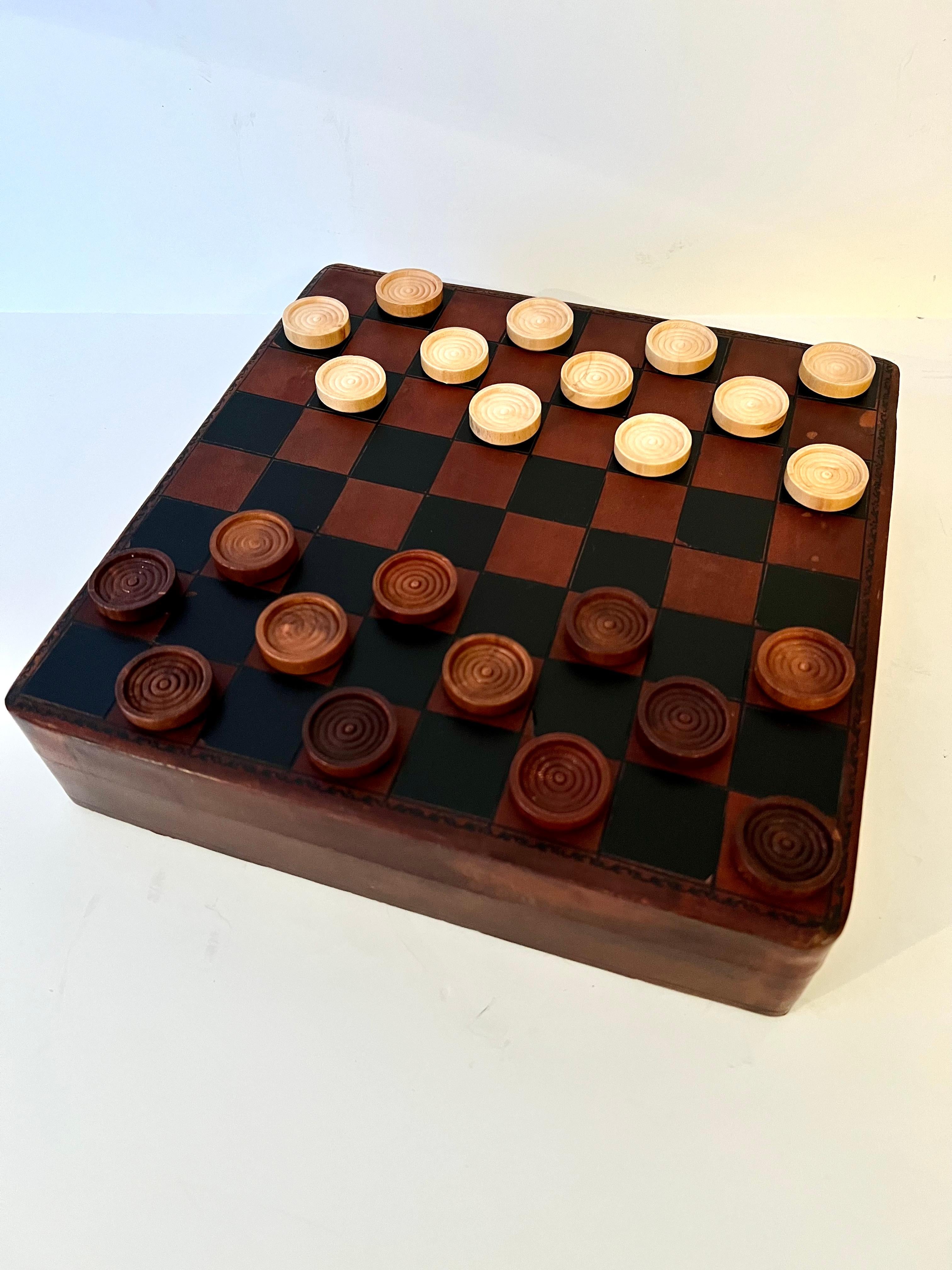 Bergdorf Goodman Italian Lidded Leather Chess Checker Board Box with Storage 10