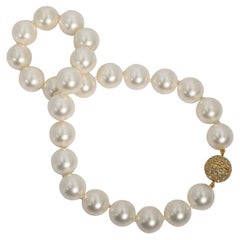 Bergdorf Goodman Mint New Large Faux Pearl Necklace by Clive Kandel