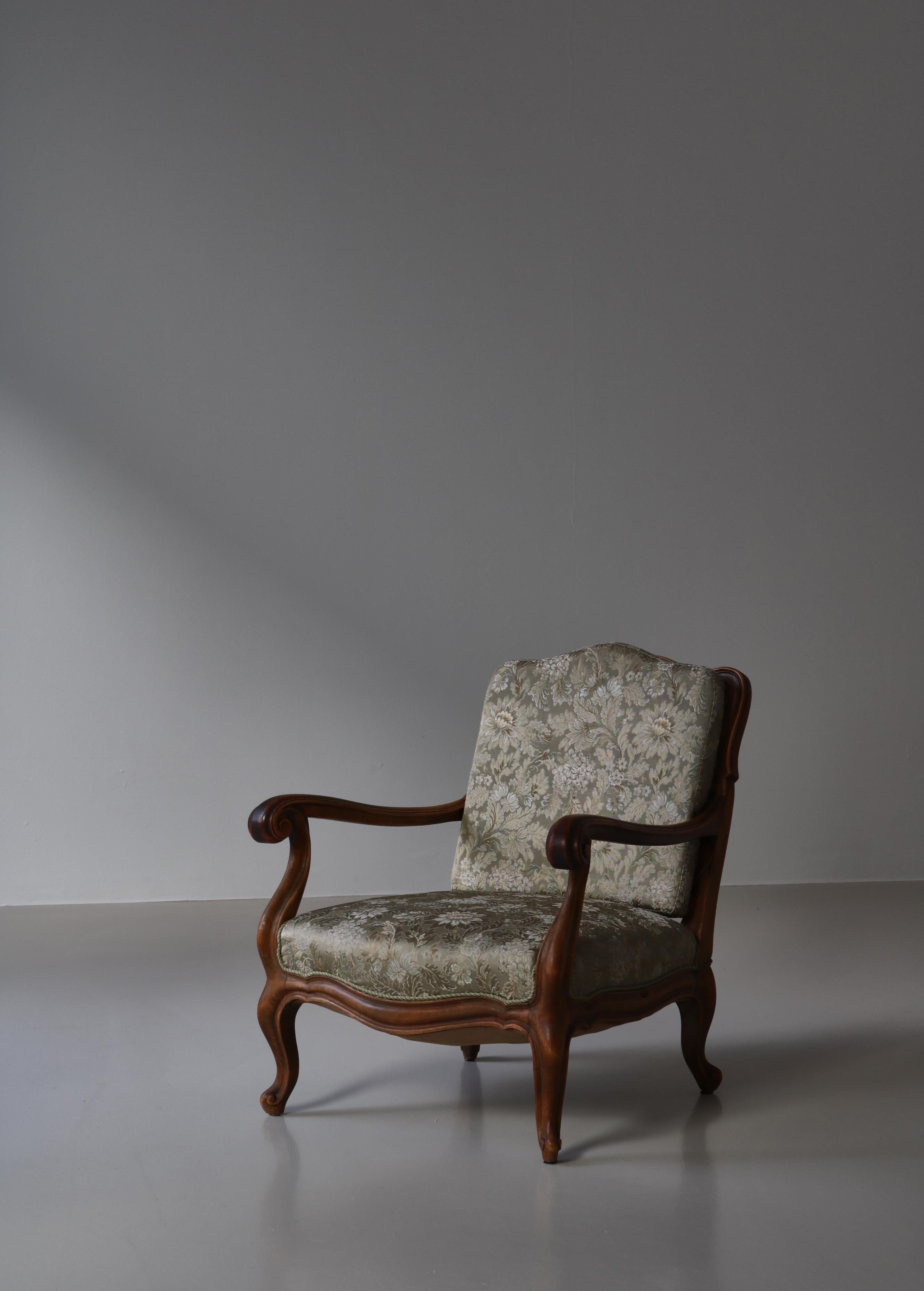 Bergére Chair Rococo Revival by Danish Cabinetmaker, Early 20th Century For Sale 13