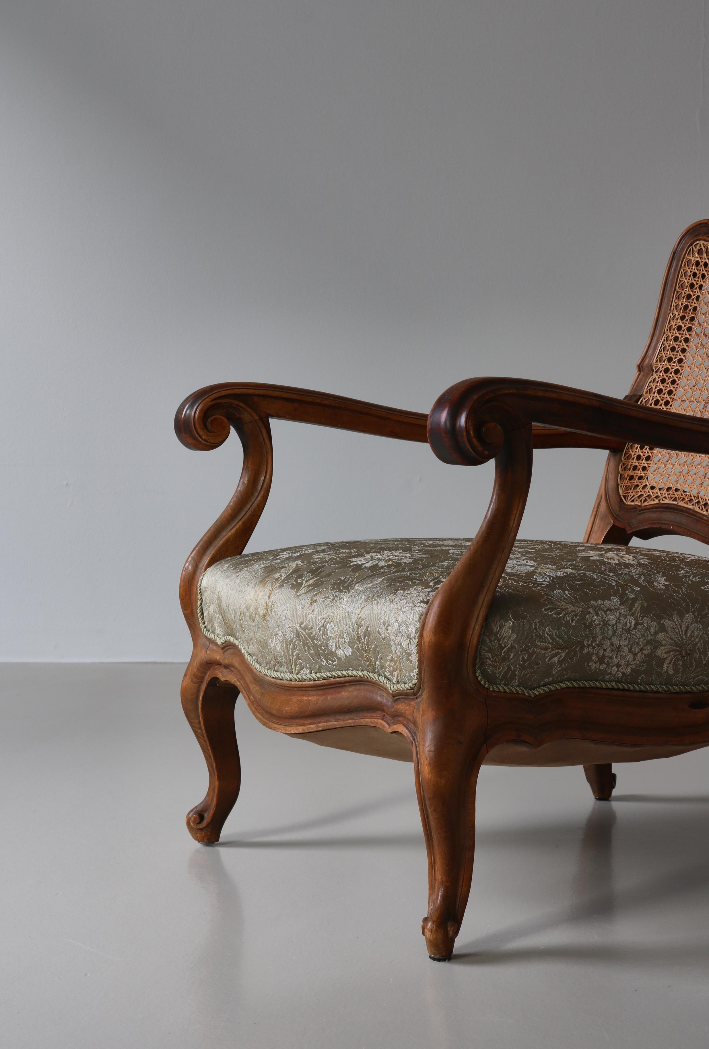 Bergére Chair Rococo Revival by Danish Cabinetmaker, Early 20th Century For Sale 5