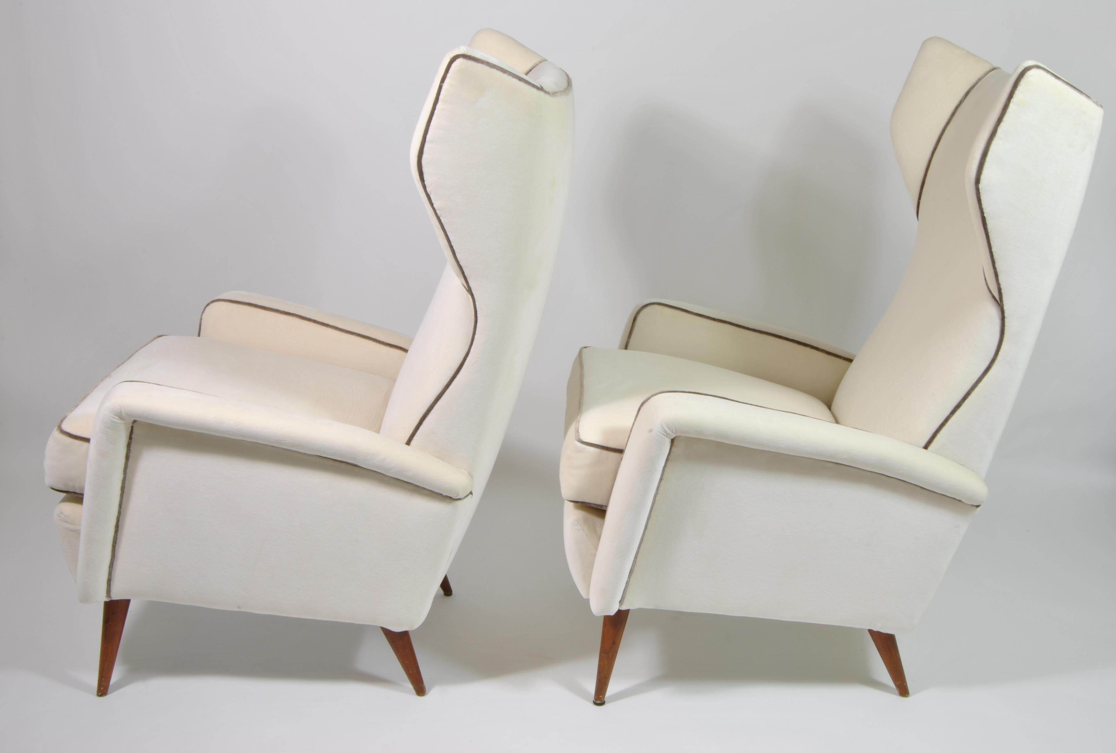 Mid-Century Modern Bergère Couple, Mod. 820, Designed by Gio Ponti, Cassina Production, Italy, 1950