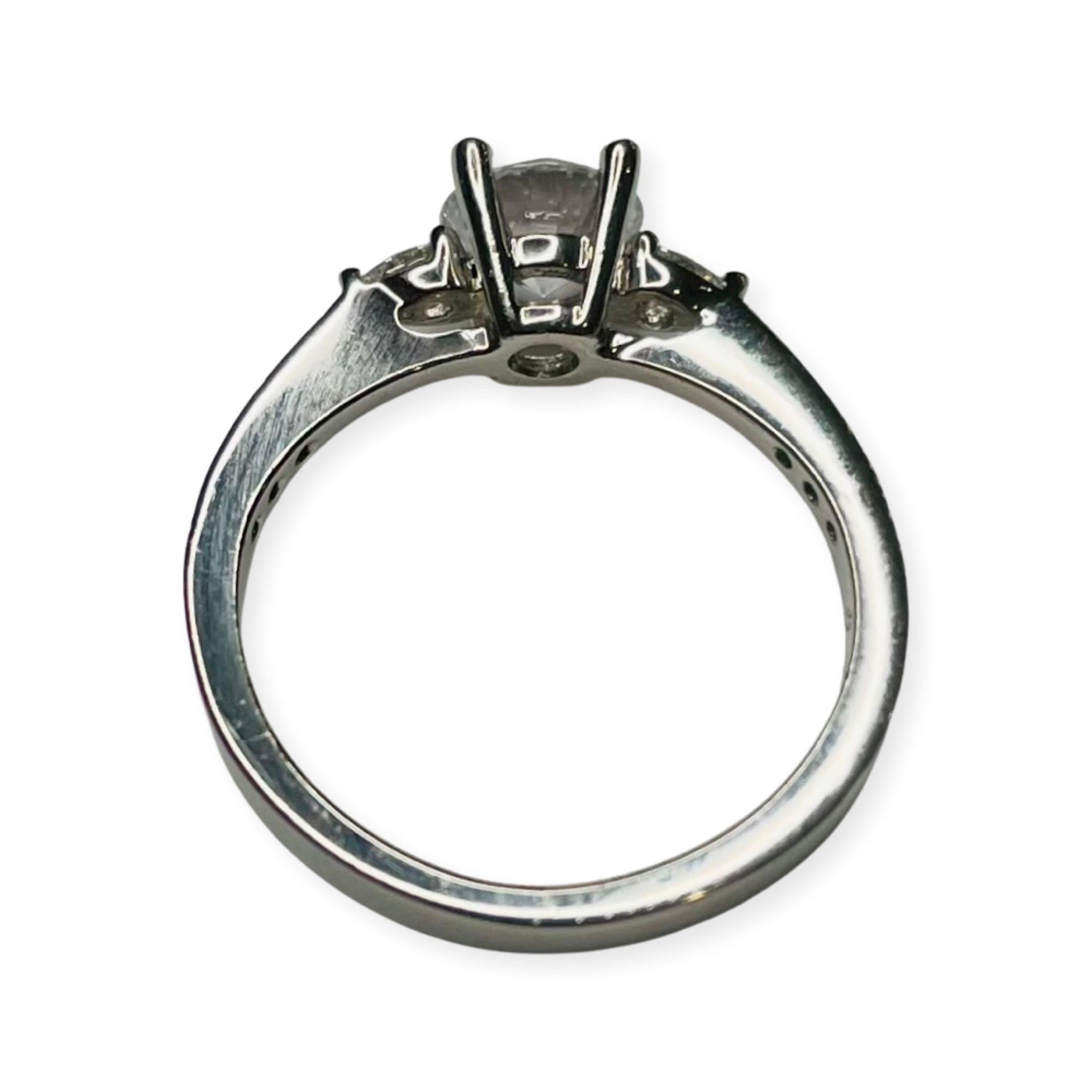 Round Cut Bergio Platinum Diamond Engagement Ring For Sale