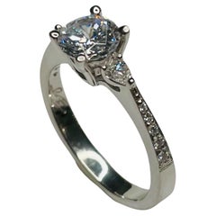 Bague de fiançailles Bergio en platine et diamants