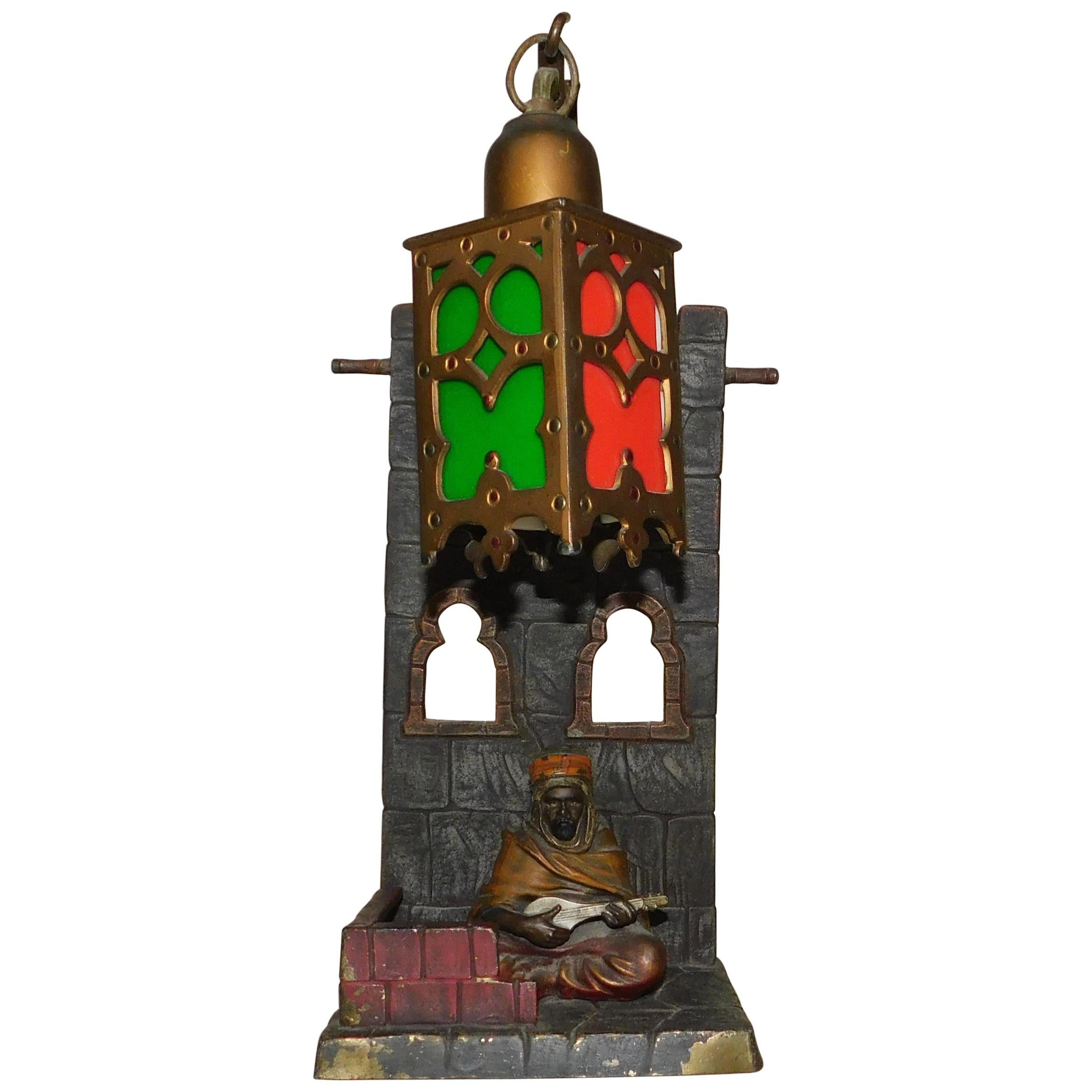 Wiener Arabianische Lute-Spielerlampe aus Bronze im Bergman-Stil
