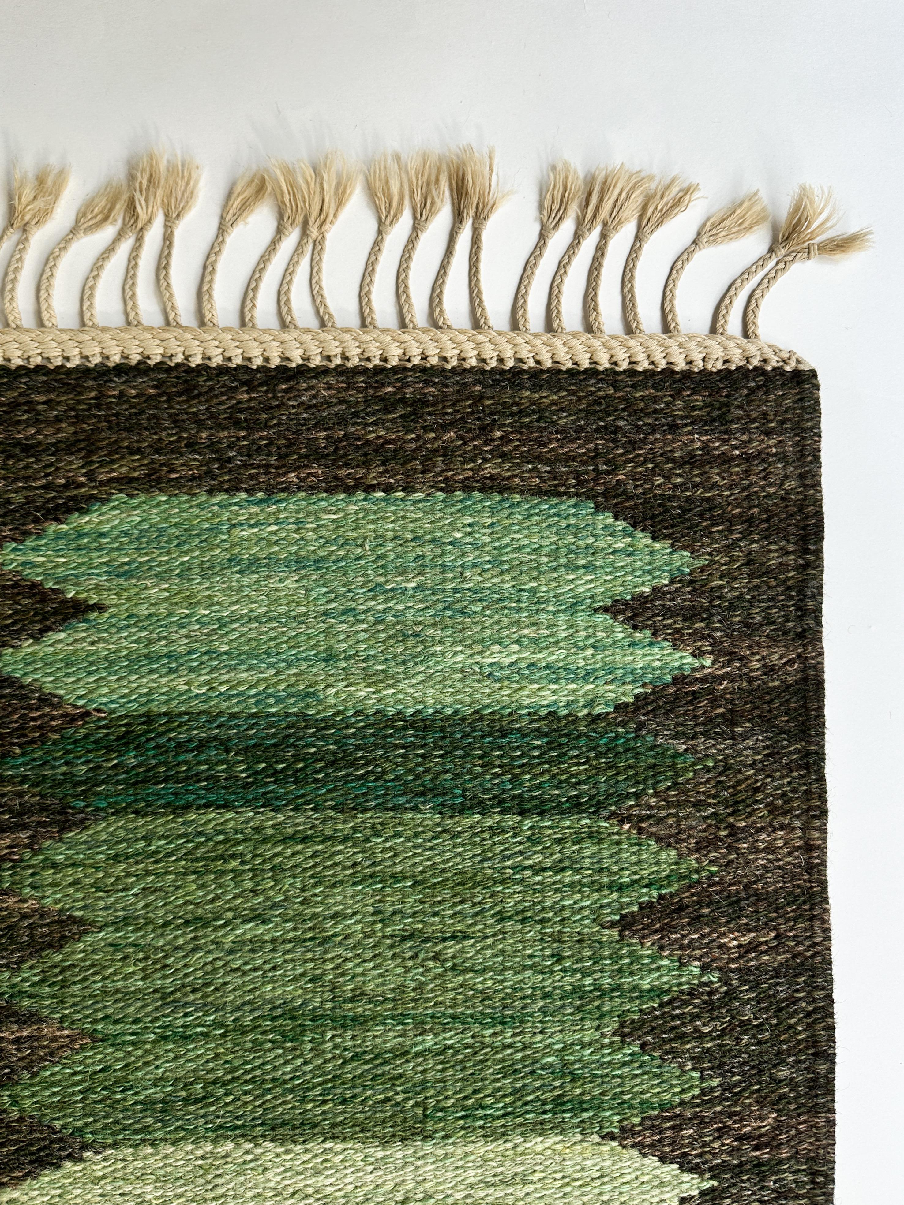 Berit Koenig Woelfer Alfombra de tejido plano Svensk Hemslöjd Viggen Verde en venta 8