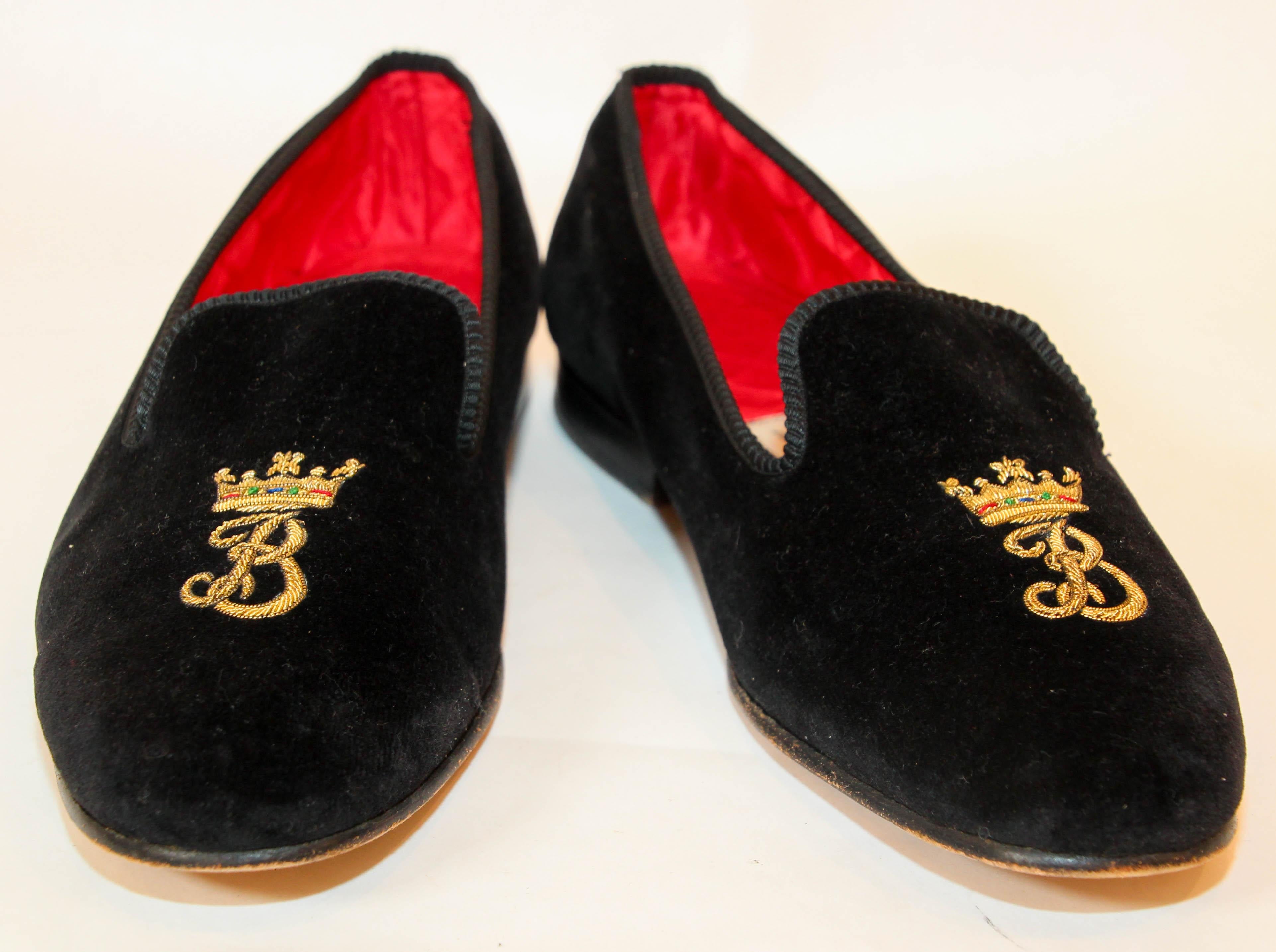 Berk of London Velvet Slippers Size 9.
by Berk of Burlington Arcade, London
Men luxury hand-made, leather-soled velvet loafers, aristocratically hand embroidered with gold bullion thread and monogrammed with the letter 