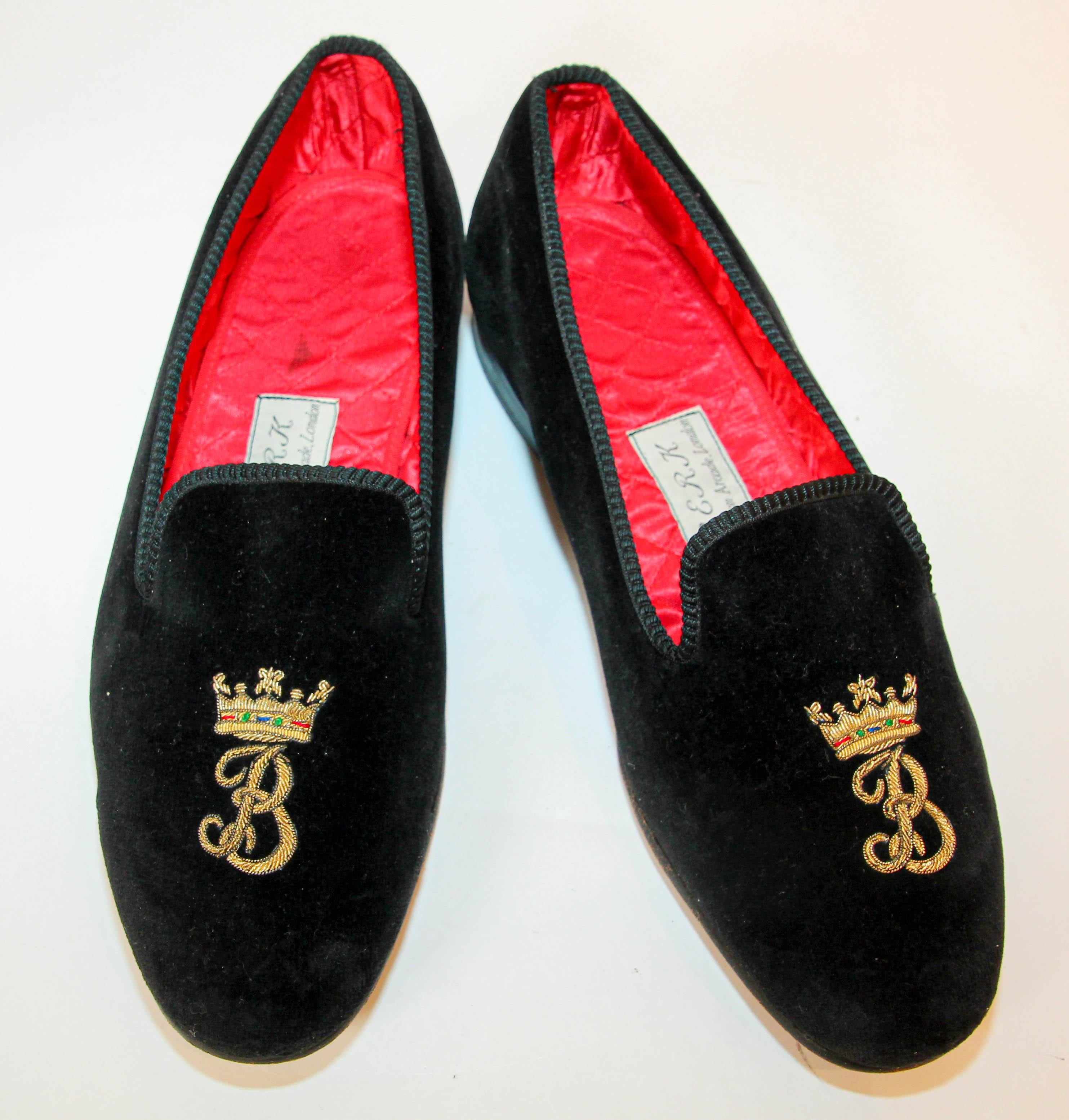 Women's or Men's BERK of Burlington London Black Embroidery Velvet Loafers Slip On Size 9 For Sale