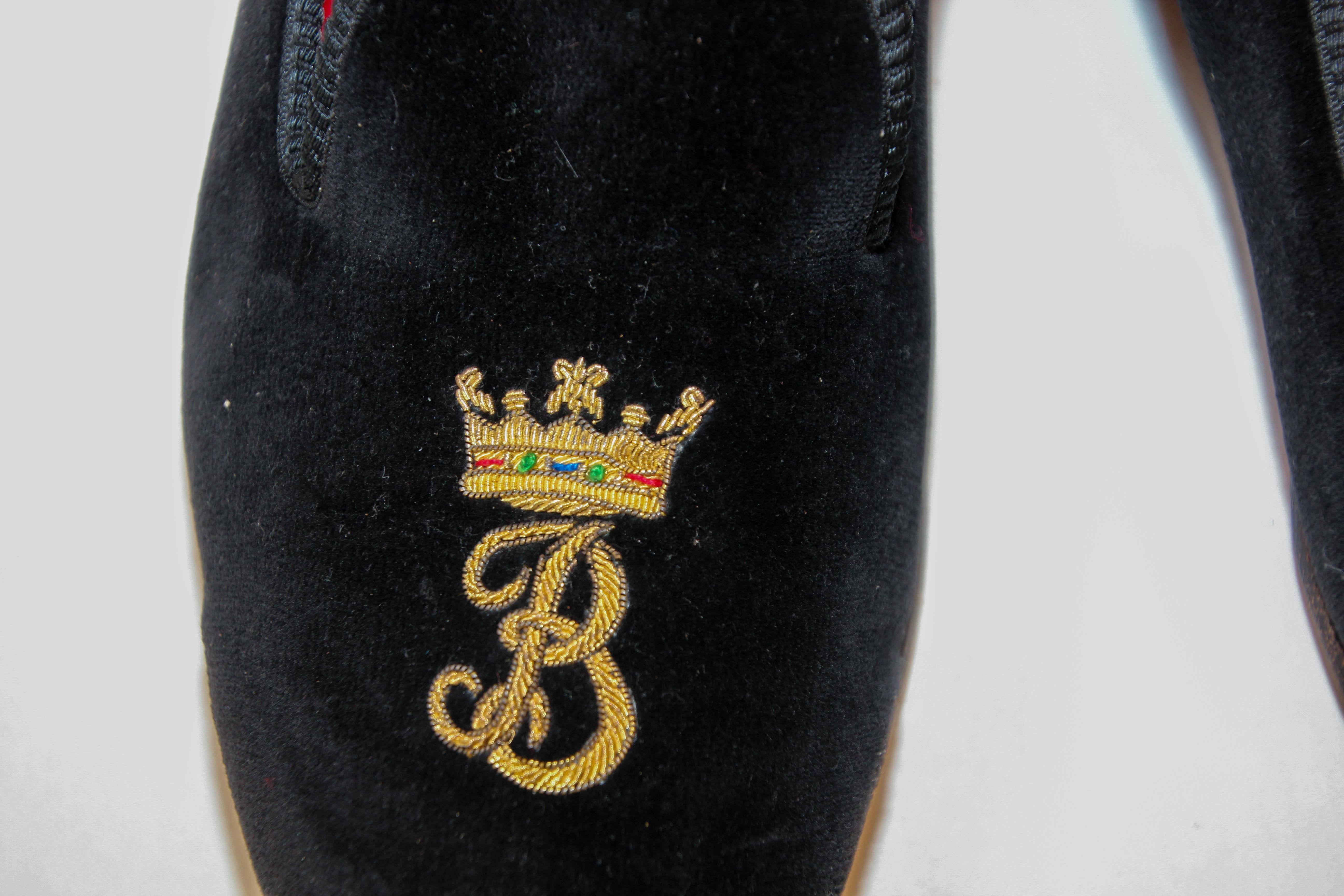 Embroidered BERK of Burlington London Black Embroidery Velvet Slip On Loafers Size 9 For Sale