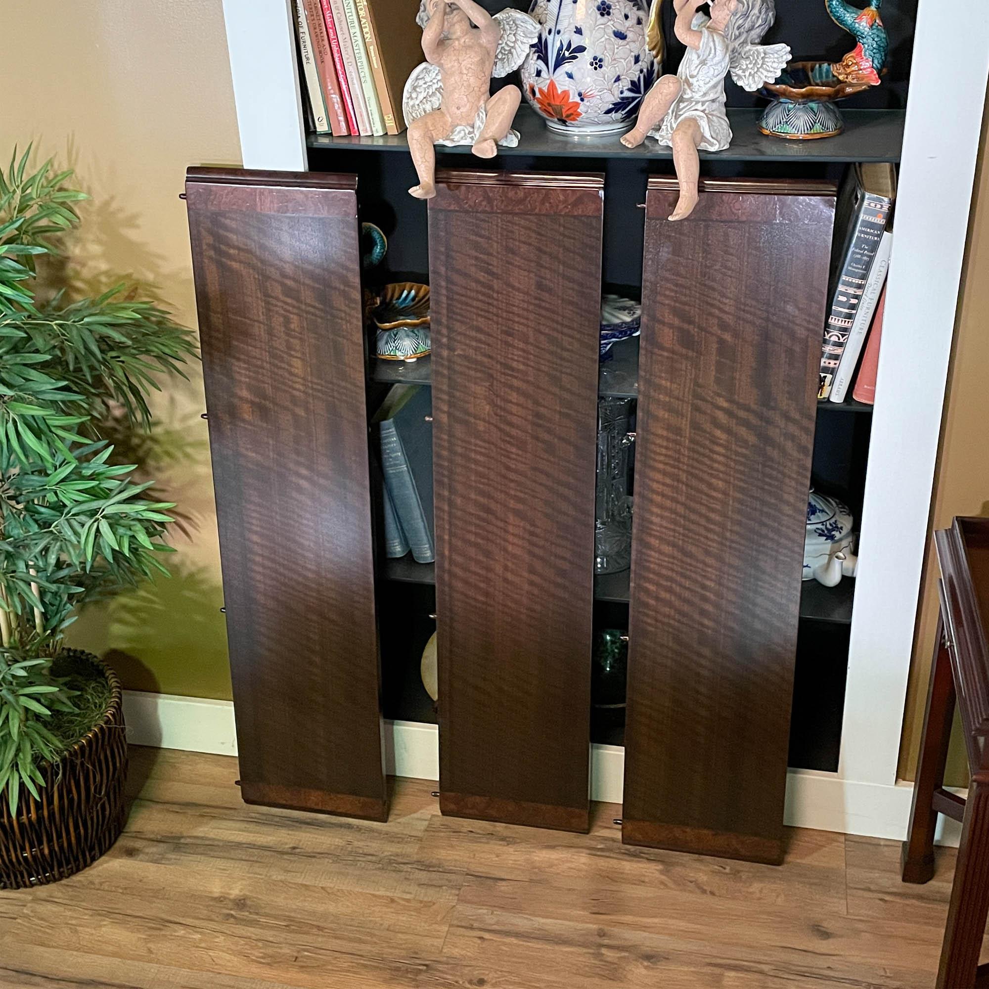 Berkey and Gay Banded Dining Table 7