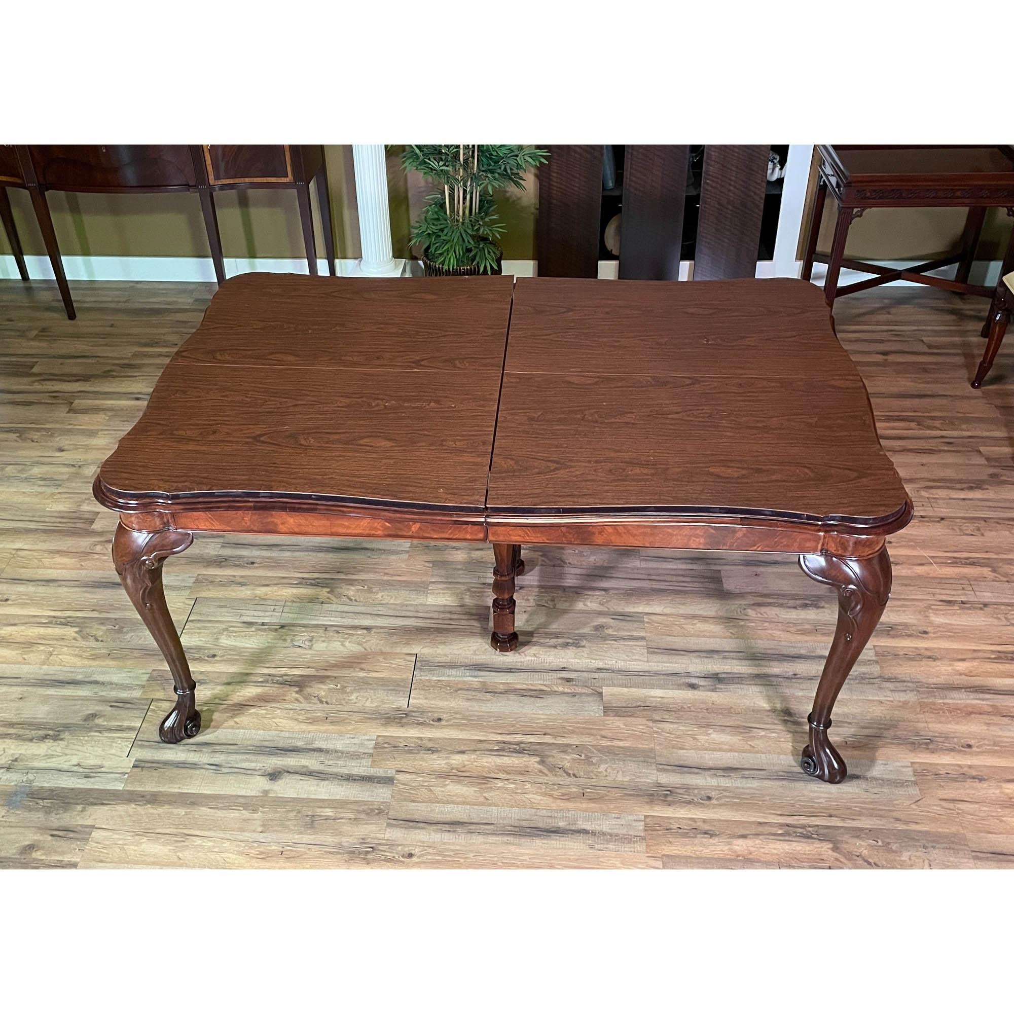 Berkey and Gay Banded Dining Table For Sale 8