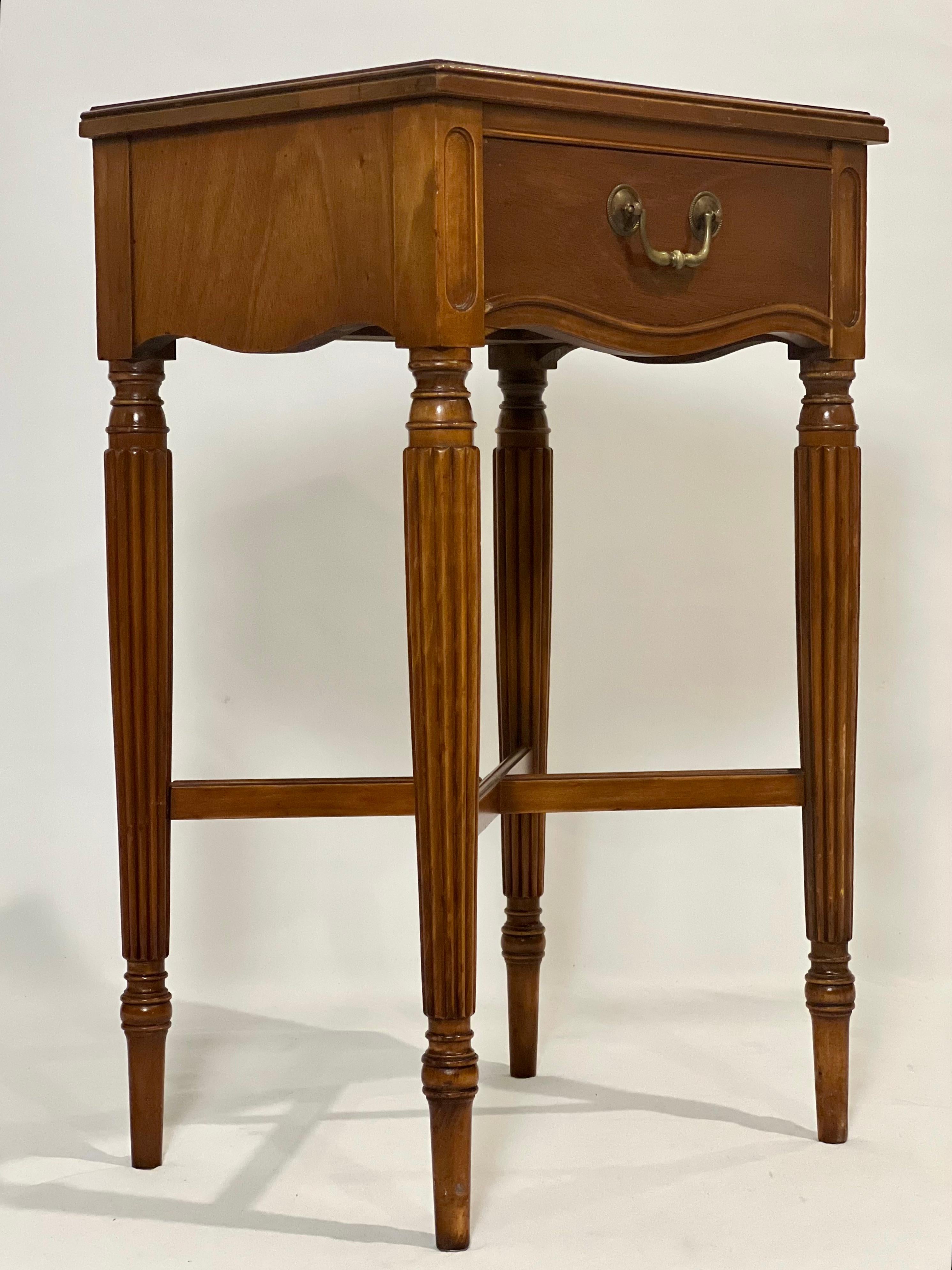 North American Berkey and Gay Louis XVI Style Walnut Side Table or Stand For Sale