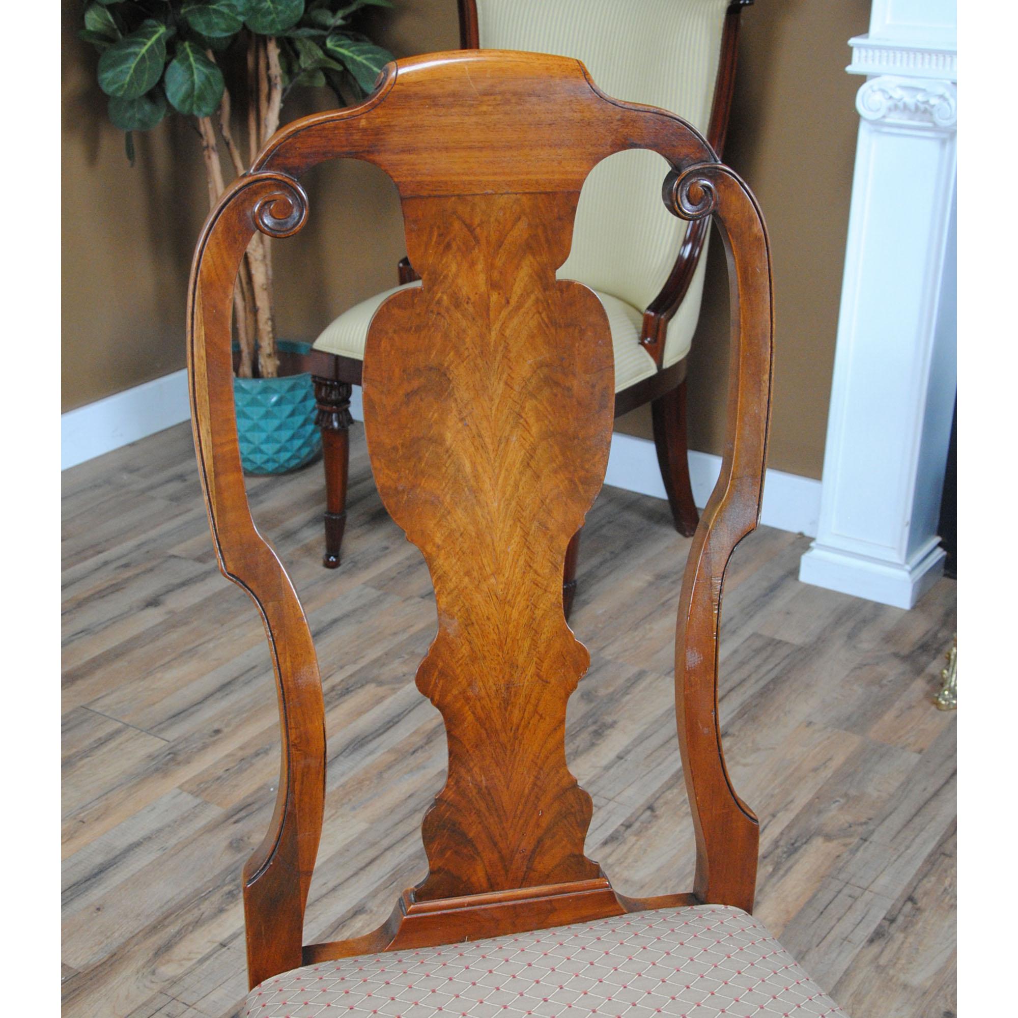 Berkey and Gay Set of 6 Vintage Chairs 12