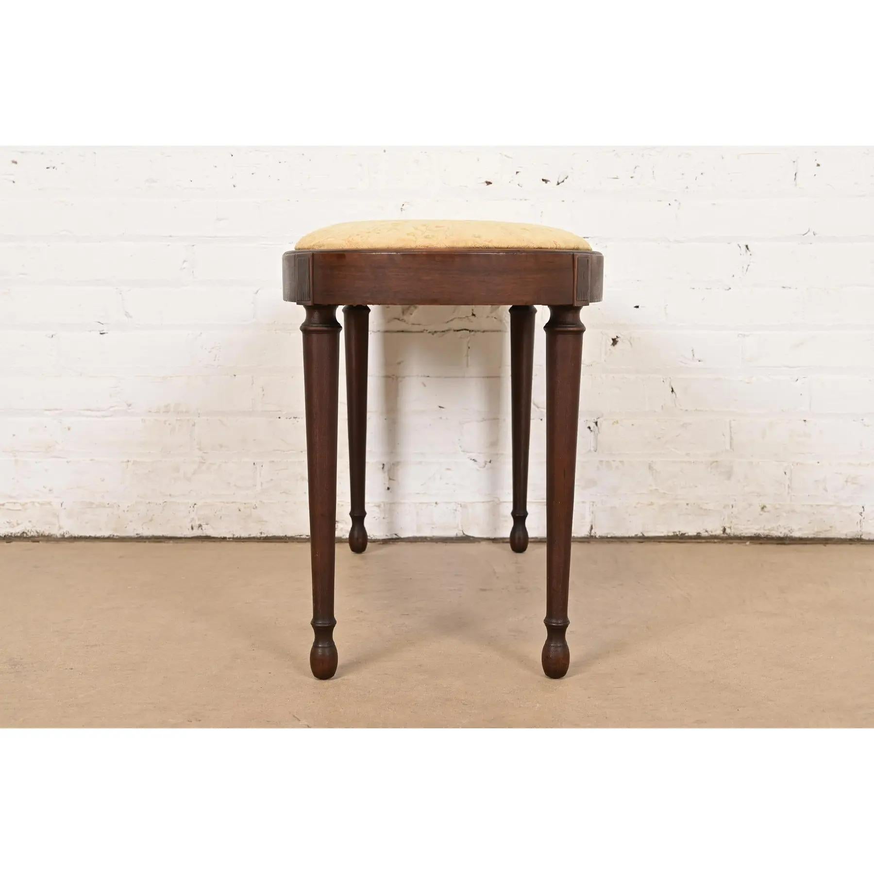 Berkey & Gay Antique French Regency Louis XVI Carved Walnut Vanity Stool For Sale 4
