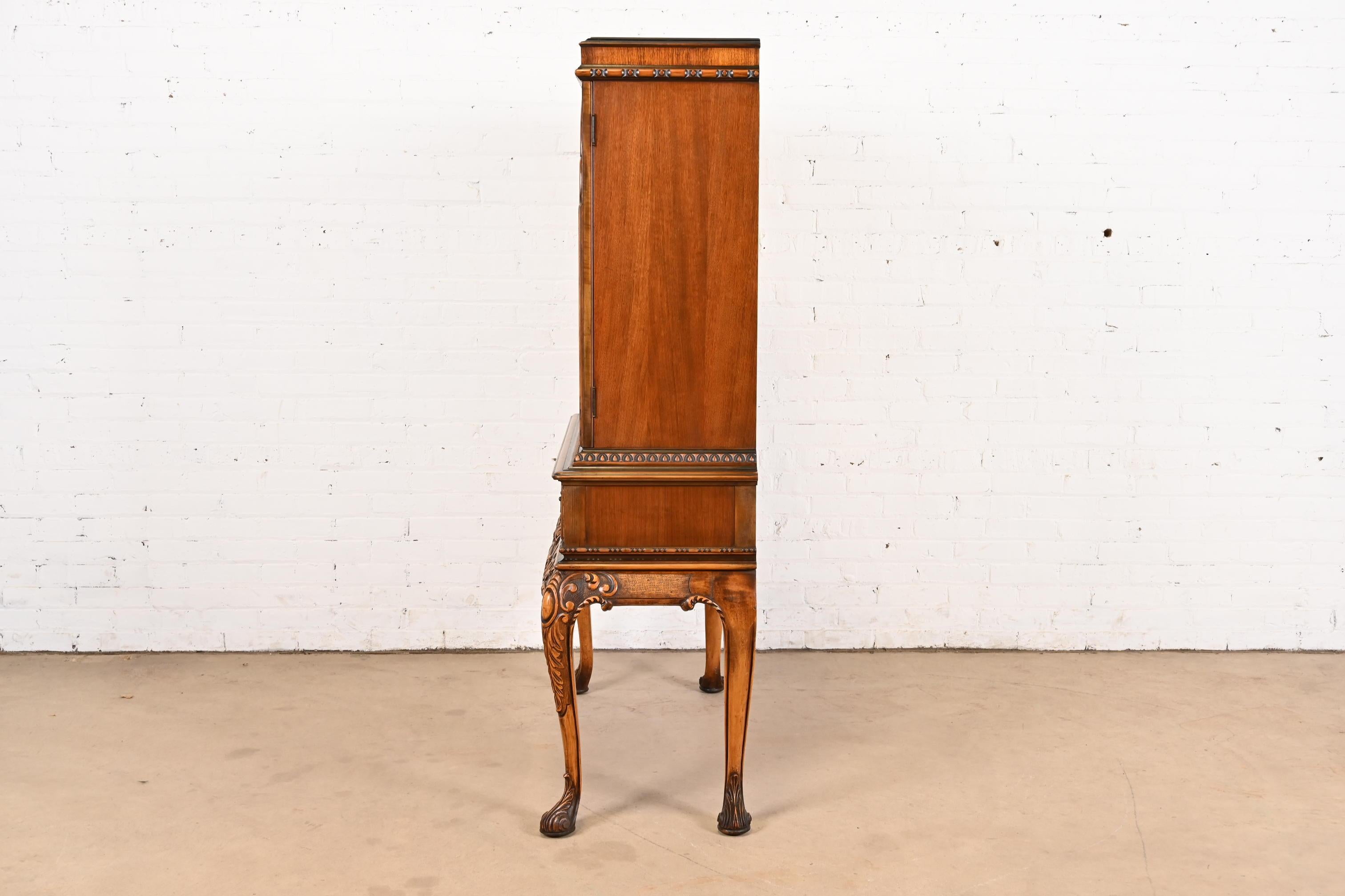 Berkey & Gay Antique Georgian Chinoiserie Burled Walnut and Painted Bookcase For Sale 5
