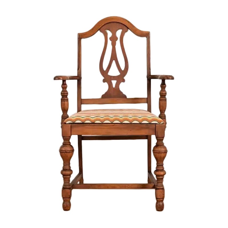 Fauteuil ancien en noyer sculpté de style anglais Jacobean Walnut, vers 1920, Berkey 
Gay en vente