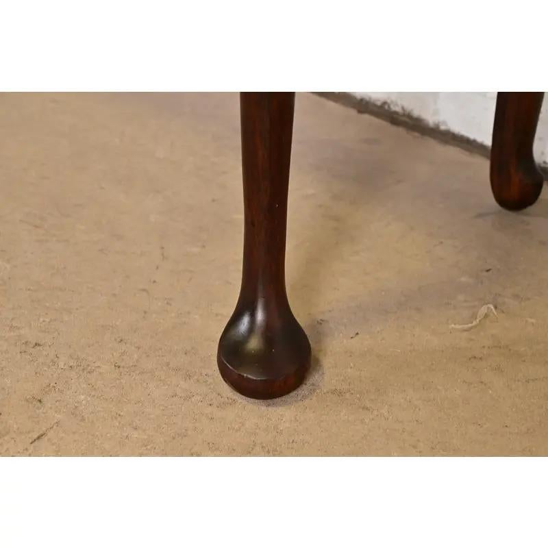 Bibliothèque ou meuble de bar ancien de style Queen Anne de Berkey & Gay, vers les années 1920 en vente 4