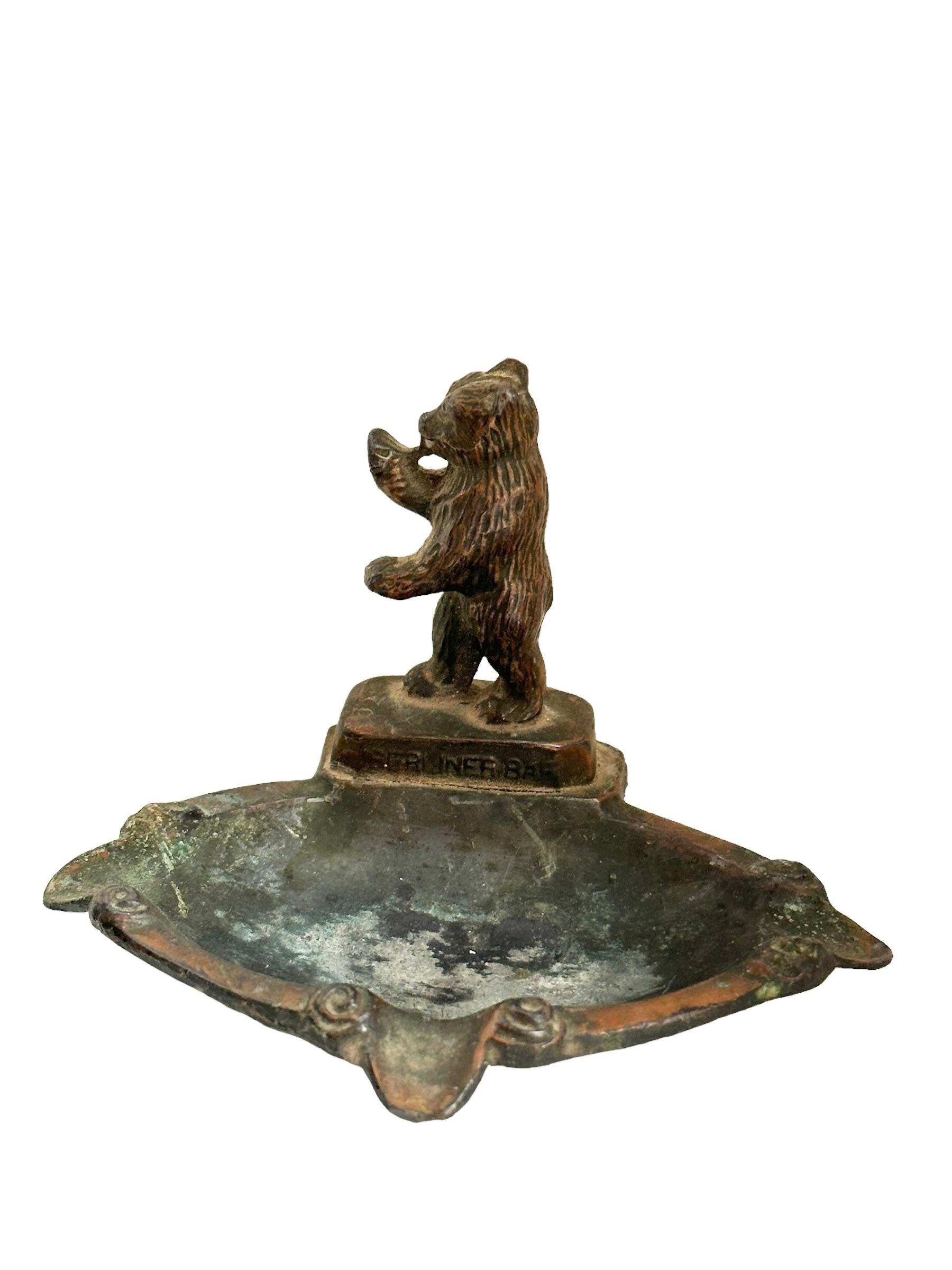 Berlin Bear Souvenir Statue Building Ashtray Vintage, German, 1930s In Good Condition For Sale In Nuernberg, DE