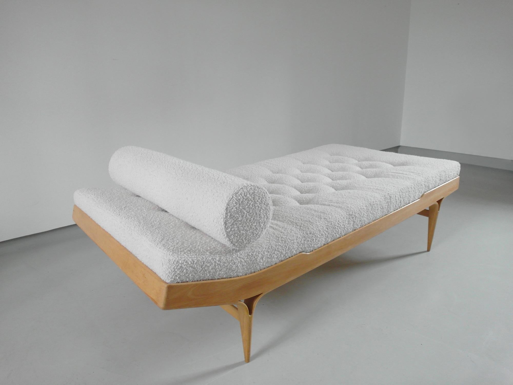 Swedish Berlin Daybed by Bruno Mathsson, Sweden, 1957