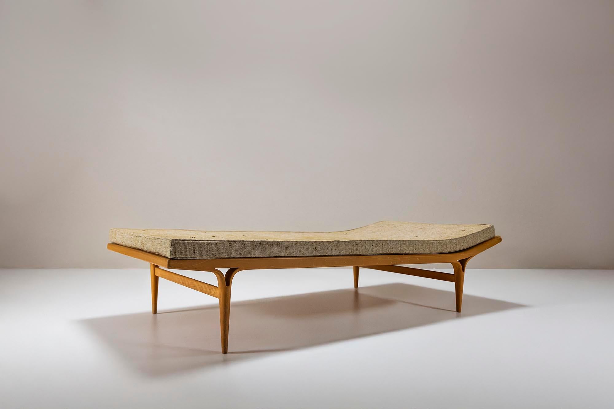 Letto da giorno 'Berlin' in legno di betulla di Bruno Mathsson, Svezia 1972 7