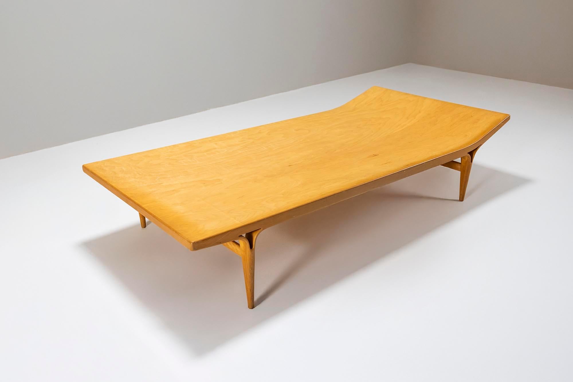 Letto da giorno 'Berlin' in legno di betulla di Bruno Mathsson, Svezia 1972 In condizioni buone a Hellouw, NL