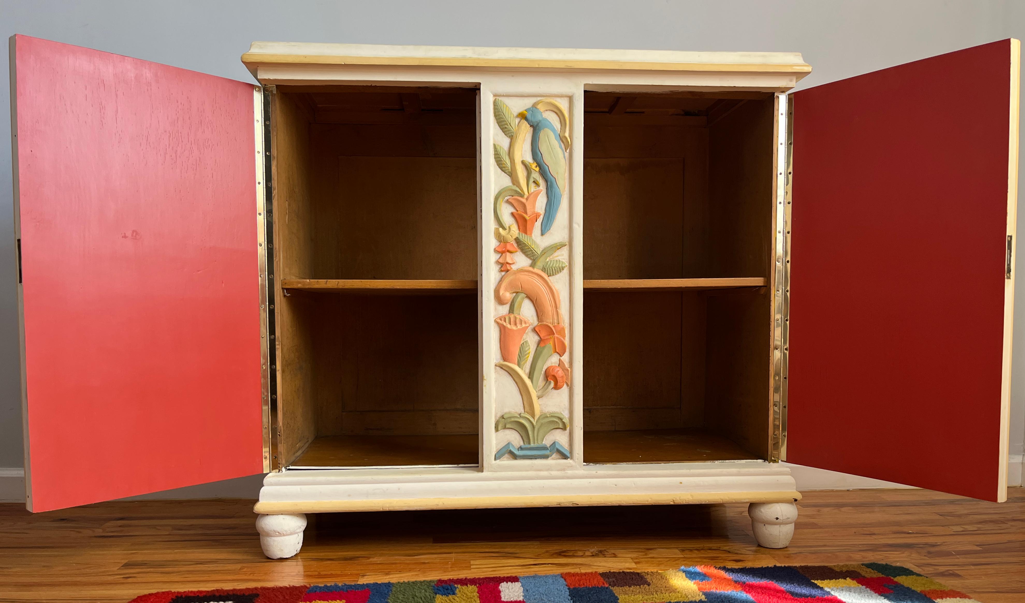 Bois Armoire berlinoise en bois peint Deko avec panneau sculpté polychrome, Allemagne, 1928 en vente