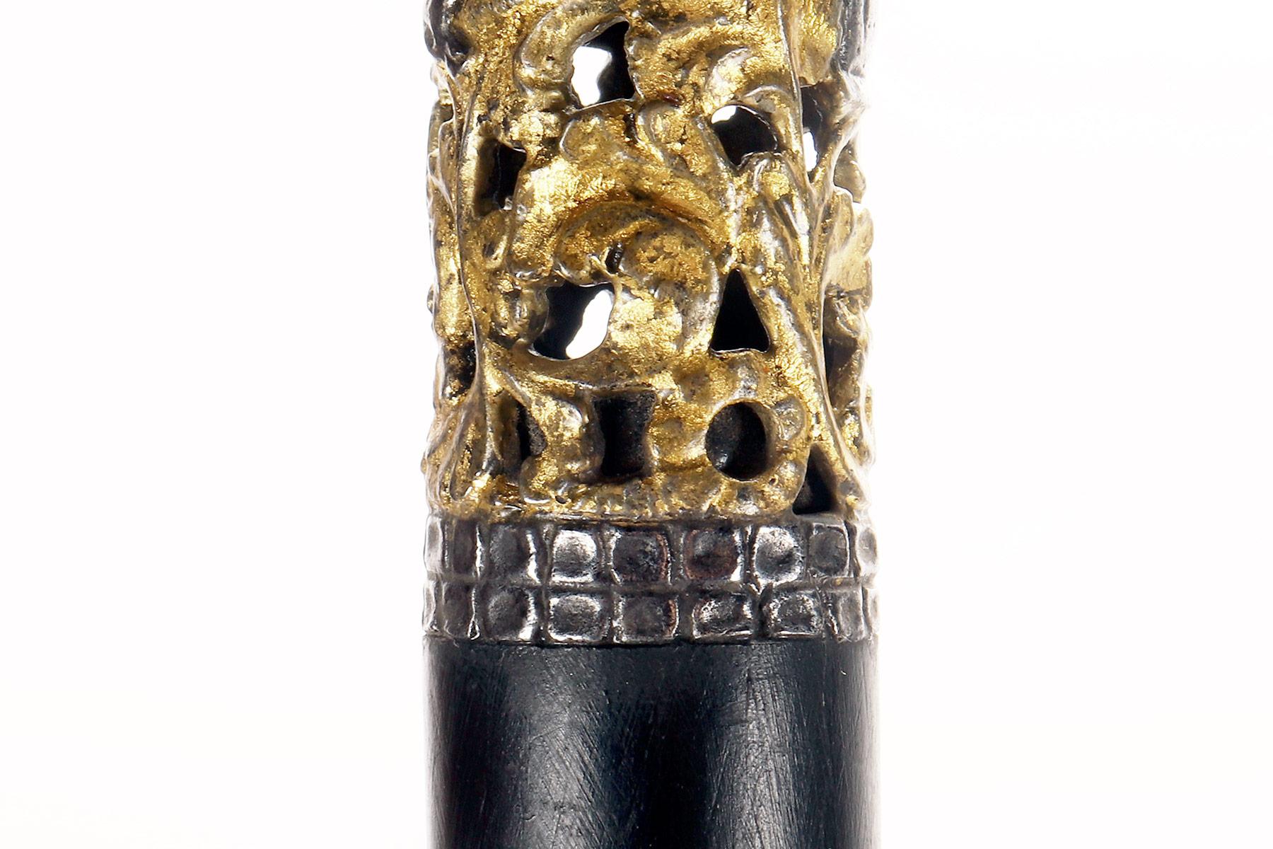 Bastón de hierro berlinés que representa partes de armaduras, Alemania, 1800. en venta 9