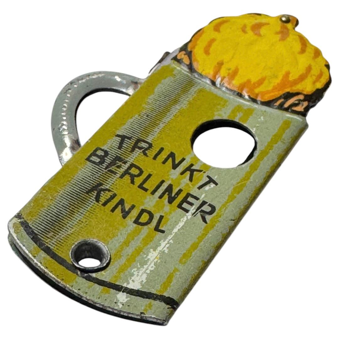 Berlin Kindl Beer Advertising Pocket Cigar Cutter Antique, German, 1930s For Sale 4