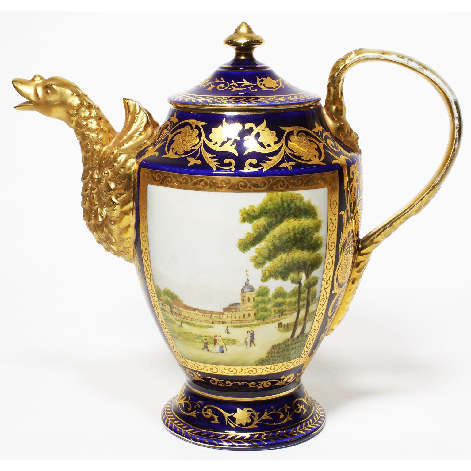 Néo-empire Service à café cinq pièces en porcelaine de Berlin KPM Cobalt-Blue et Parcel-Gilt en vente