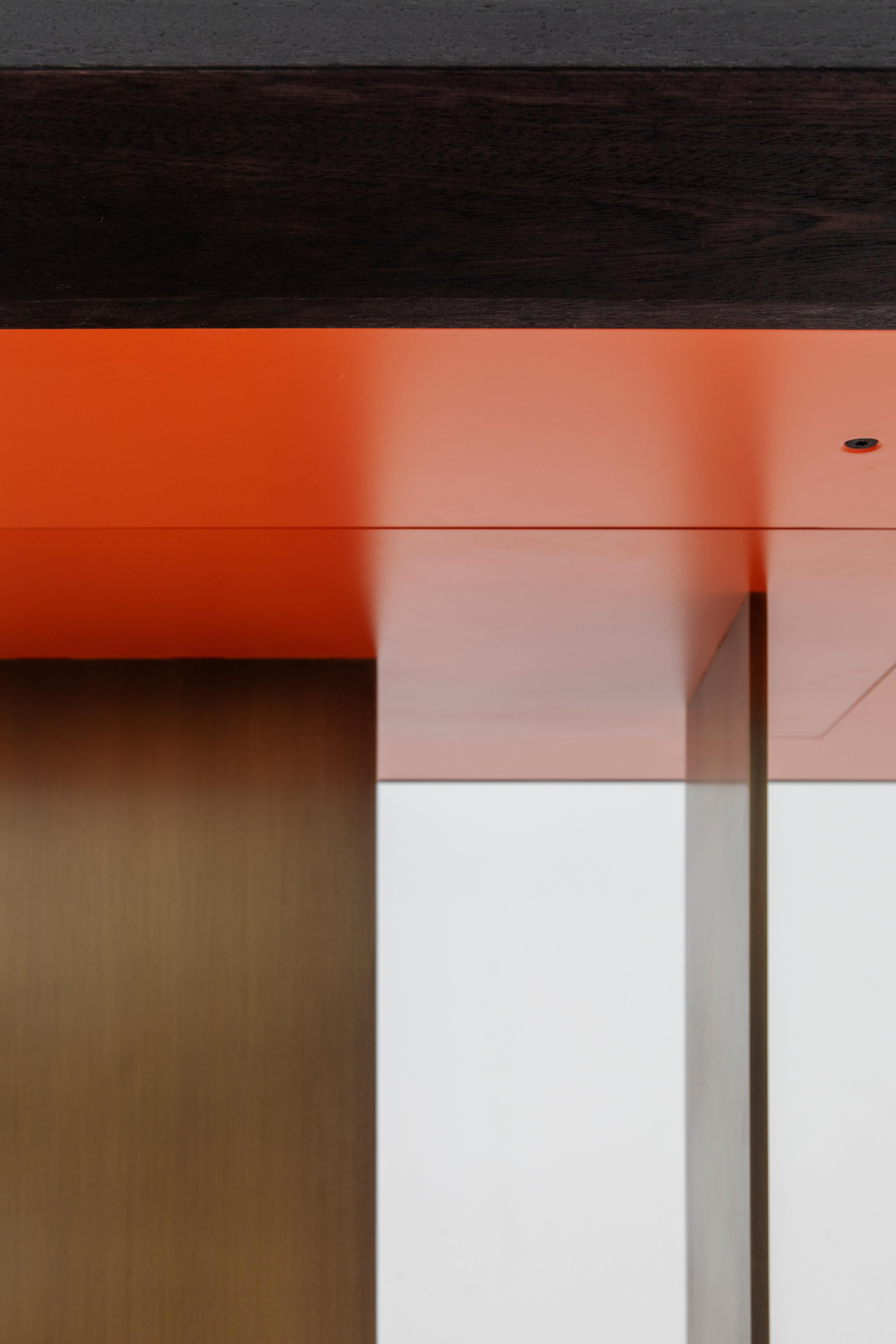 Bronze Table de salle à manger Berlino en bois d'acajou mat  250 en vente