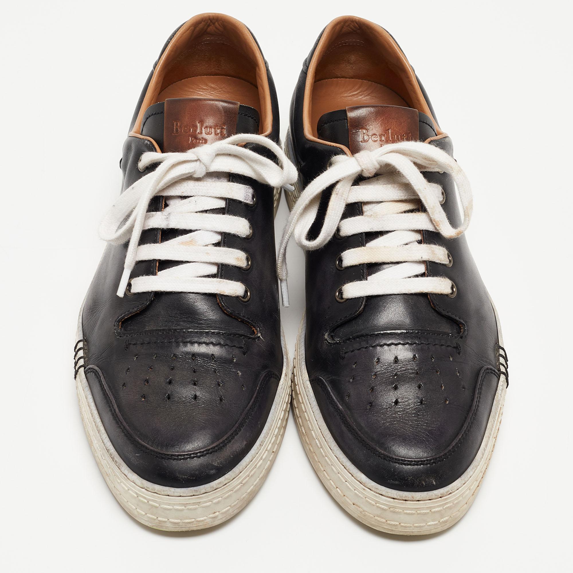 Elevate your footwear game with these Berluti sneakers. Combining high-end aesthetics and unmatched comfort, these sneakers are a symbol of modern luxury and impeccable taste.

